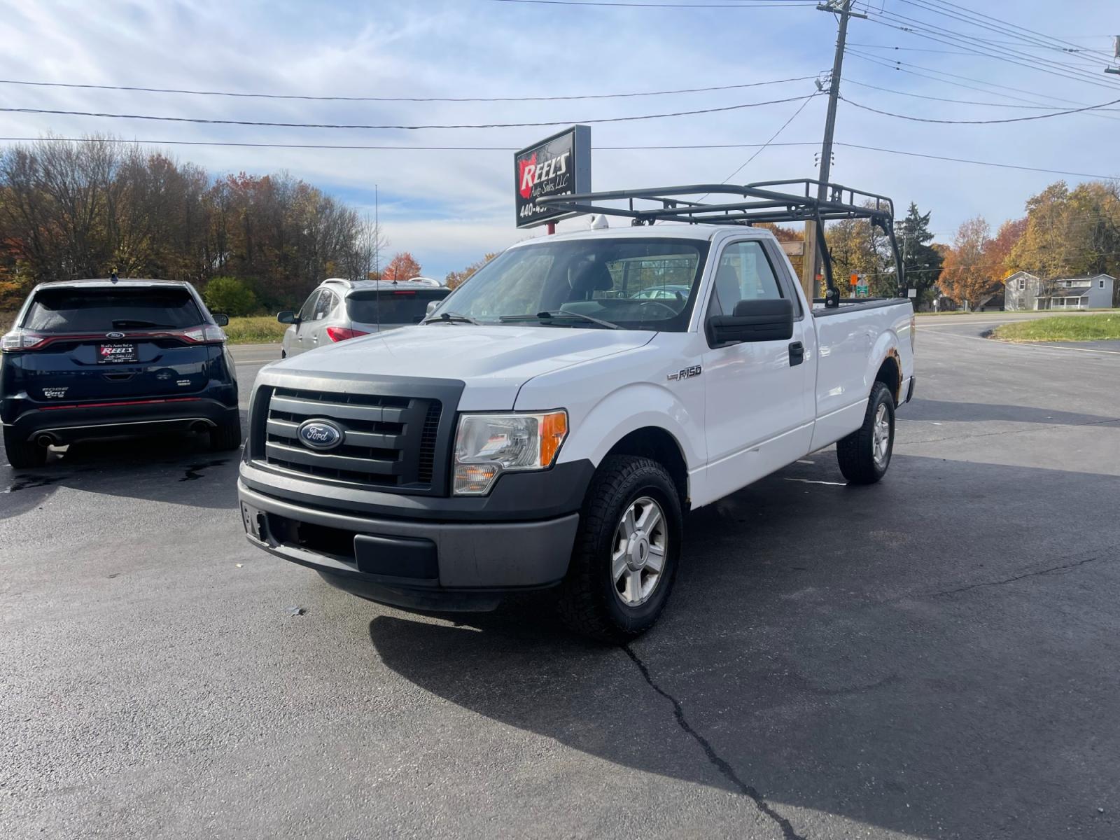 2011 White /Gray Ford F-150 XL 6.5-ft. Bed RWD (1FTMF1CM6BK) with an 3.7L V6 DOHC 24V engine, 6 Speed Automatic transmission, located at 547 E. Main St., Orwell, OH, 44076, (440) 437-5893, 41.535435, -80.847855 - Photo #0