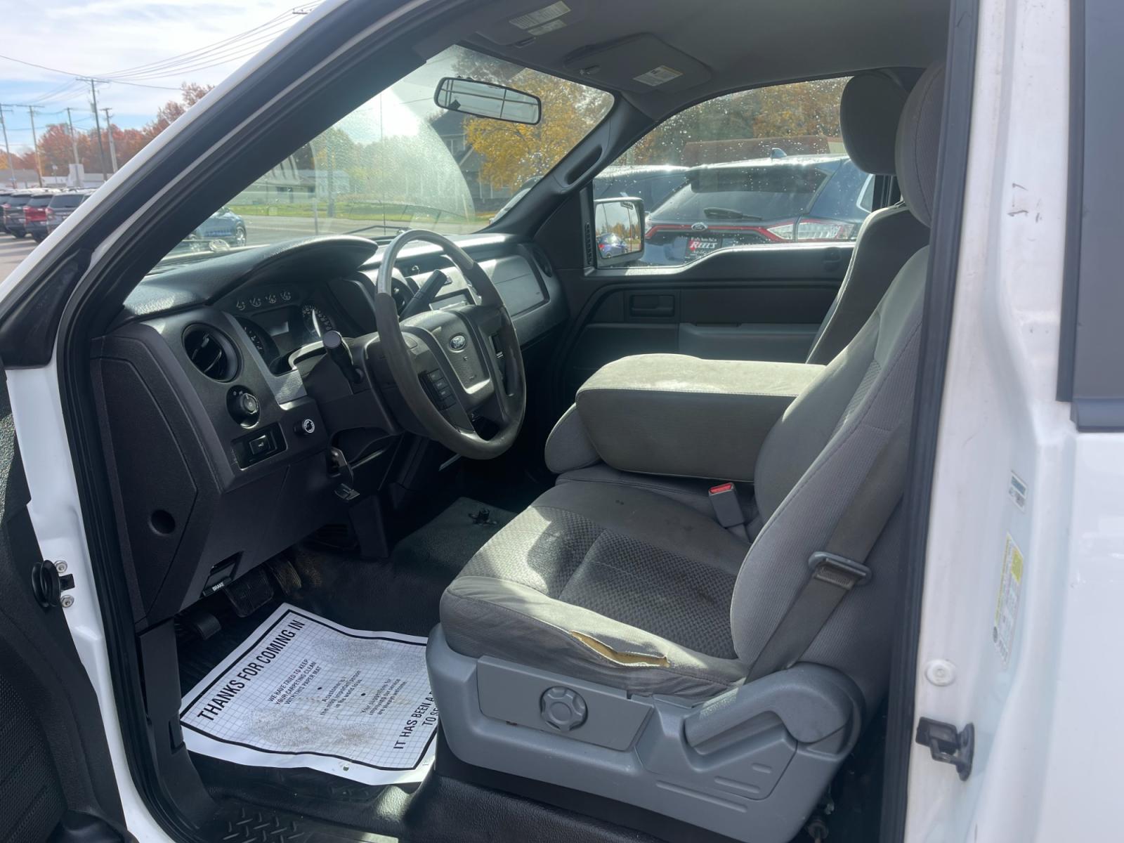 2011 White /Gray Ford F-150 XL 6.5-ft. Bed RWD (1FTMF1CM6BK) with an 3.7L V6 DOHC 24V engine, 6 Speed Automatic transmission, located at 547 E. Main St., Orwell, OH, 44076, (440) 437-5893, 41.535435, -80.847855 - Photo #15
