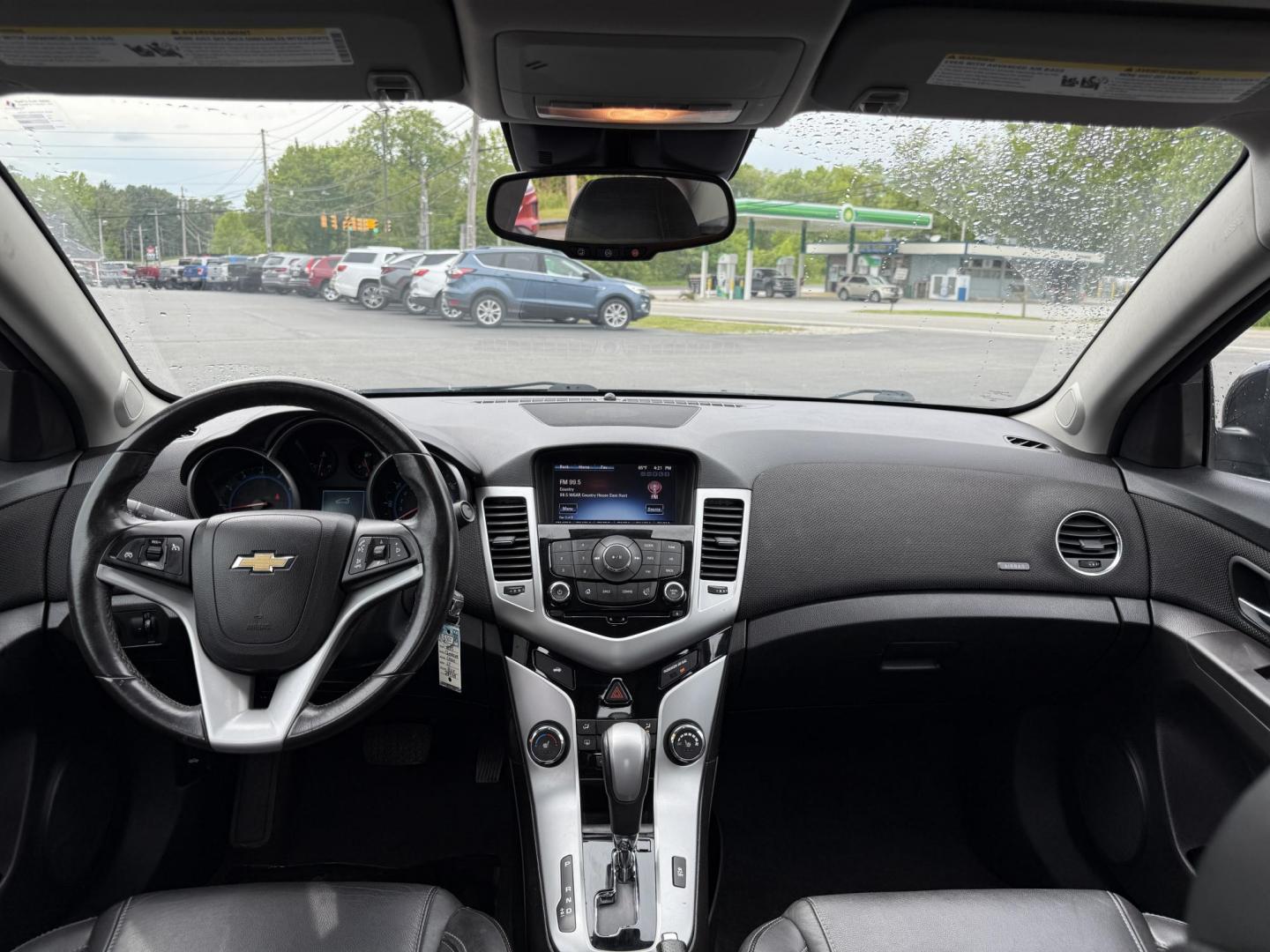 2015 Blue /Black Chevrolet Cruze 2LT Auto (1G1PE5SB7F7) with an 1.4L I4 DOHC 16V TURBO engine, 6-Speed Automatic transmission, located at 547 E. Main St., Orwell, OH, 44076, (440) 437-5893, 41.535435, -80.847855 - This 2015 Chevrolet Cruze is a nicely optioned compact car. Powered by a 1.4 I4 Turbocharged EcoTec engine and a 6 speed automatic transmission it achieves a very respectable 36 MPG highway. On the inside you get a leather interior, power drivers seat and, heated seats. This Car also has remote star - Photo#26
