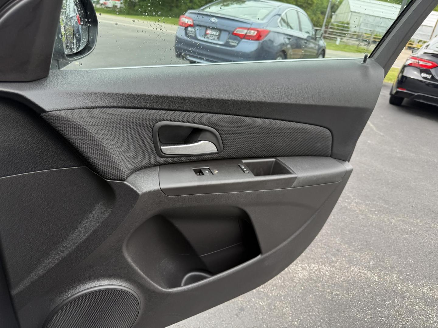 2015 Blue /Black Chevrolet Cruze 2LT Auto (1G1PE5SB7F7) with an 1.4L I4 DOHC 16V TURBO engine, 6-Speed Automatic transmission, located at 547 E. Main St., Orwell, OH, 44076, (440) 437-5893, 41.535435, -80.847855 - This 2015 Chevrolet Cruze is a nicely optioned compact car. Powered by a 1.4 I4 Turbocharged EcoTec engine and a 6 speed automatic transmission it achieves a very respectable 36 MPG highway. On the inside you get a leather interior, power drivers seat and, heated seats. This Car also has remote star - Photo#33