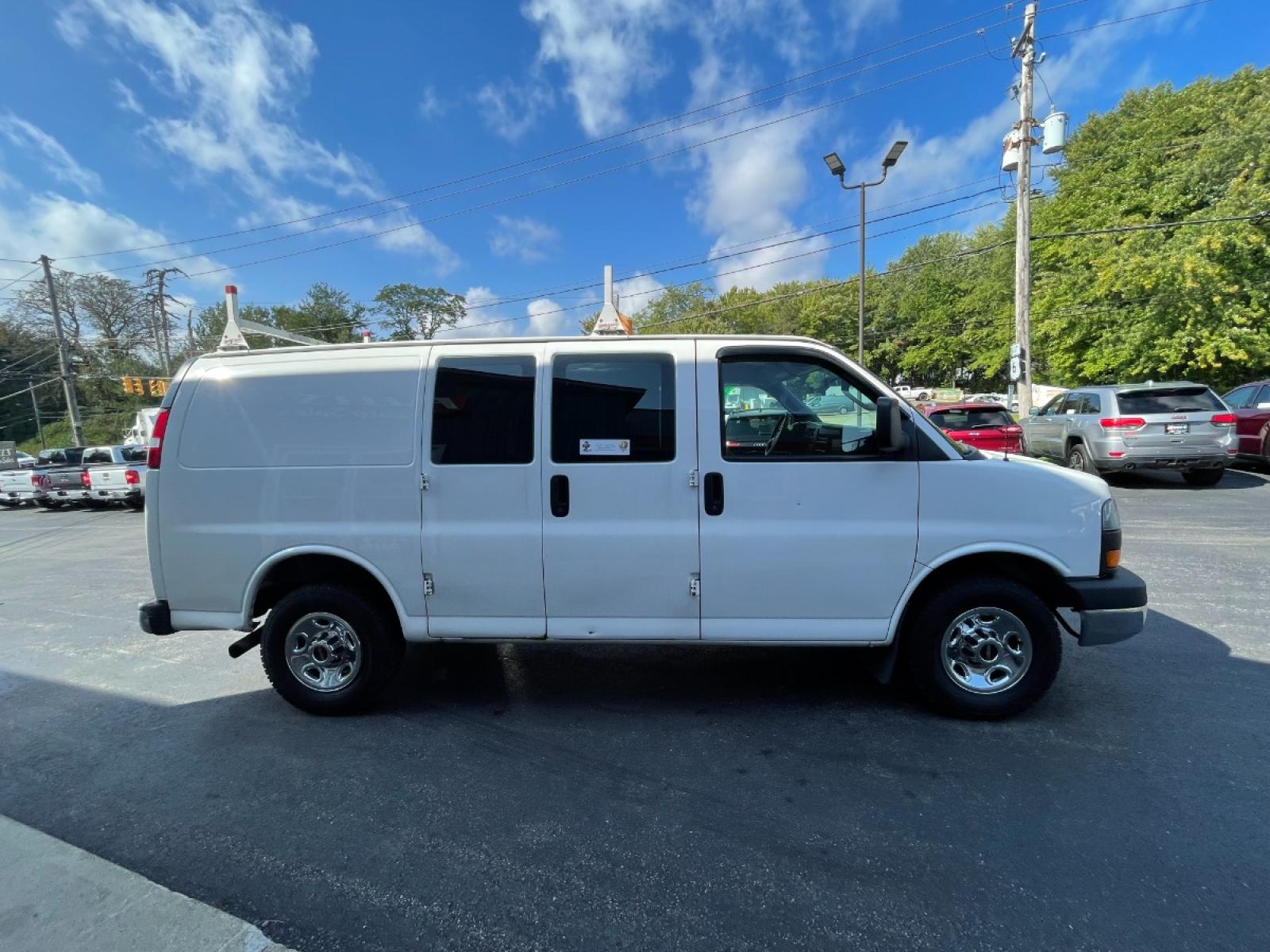 2016 White /Gray GMC Savana G2500 (1GTW7AFF2G1) with an 4.8L V8 DOHC 32V engine, 6-Speed Automatic transmission, located at 547 E. Main St., Orwell, OH, 44076, (440) 437-5893, 41.535435, -80.847855 - 2016 GMC Savana ---- One Owner Carfax ---- 4.8L Vortec V8 ---- Power Windows and Locks ---- Built in Storage ---- Fully Serviced and Recently Detailed ---- Reel's Auto Sales is located in both Chardon and Orwell Ohio. Financing available and trades welcome. Please call or text to confirm location, s - Photo #8