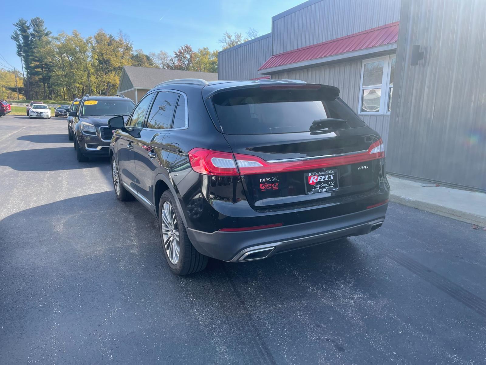 2017 Black /Black Lincoln MKX Reserve AWD (2LMPJ8LR2HB) with an 3.7L V6 DOHC 24V engine, 6A transmission, located at 11115 Chardon Rd. , Chardon, OH, 44024, (440) 214-9705, 41.580246, -81.241943 - 2017 Lincoln MKX ---- Heated and Cooled Leather Seats ---- Heated Second Row Seats ---- Fully Serviced and Recently Detailed ---- Reel's Auto Sales is located in both Chardon and Orwell Ohio. Financing available and trades welcome. Please call or text to confirm location, set an appointment or discu - Photo #9