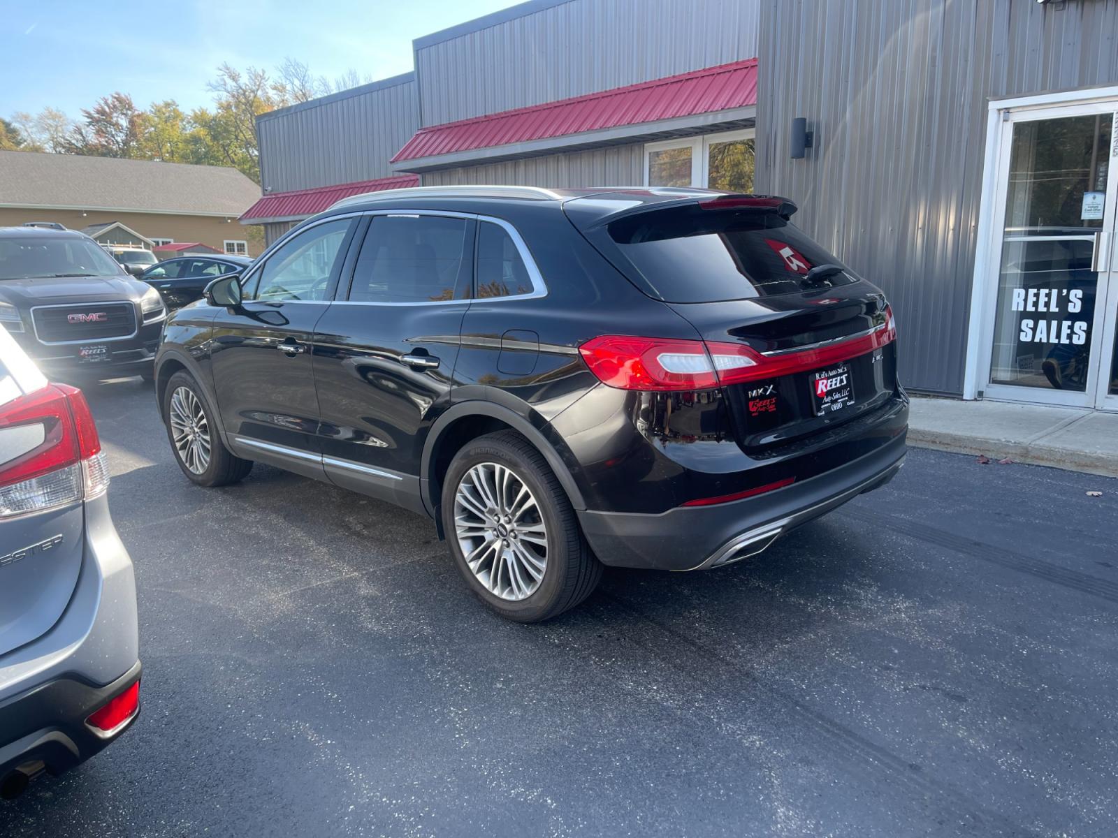 2017 Black /Black Lincoln MKX Reserve AWD (2LMPJ8LR2HB) with an 3.7L V6 DOHC 24V engine, 6A transmission, located at 11115 Chardon Rd. , Chardon, OH, 44024, (440) 214-9705, 41.580246, -81.241943 - 2017 Lincoln MKX ---- Heated and Cooled Leather Seats ---- Heated Second Row Seats ---- Fully Serviced and Recently Detailed ---- Reel's Auto Sales is located in both Chardon and Orwell Ohio. Financing available and trades welcome. Please call or text to confirm location, set an appointment or discu - Photo #10