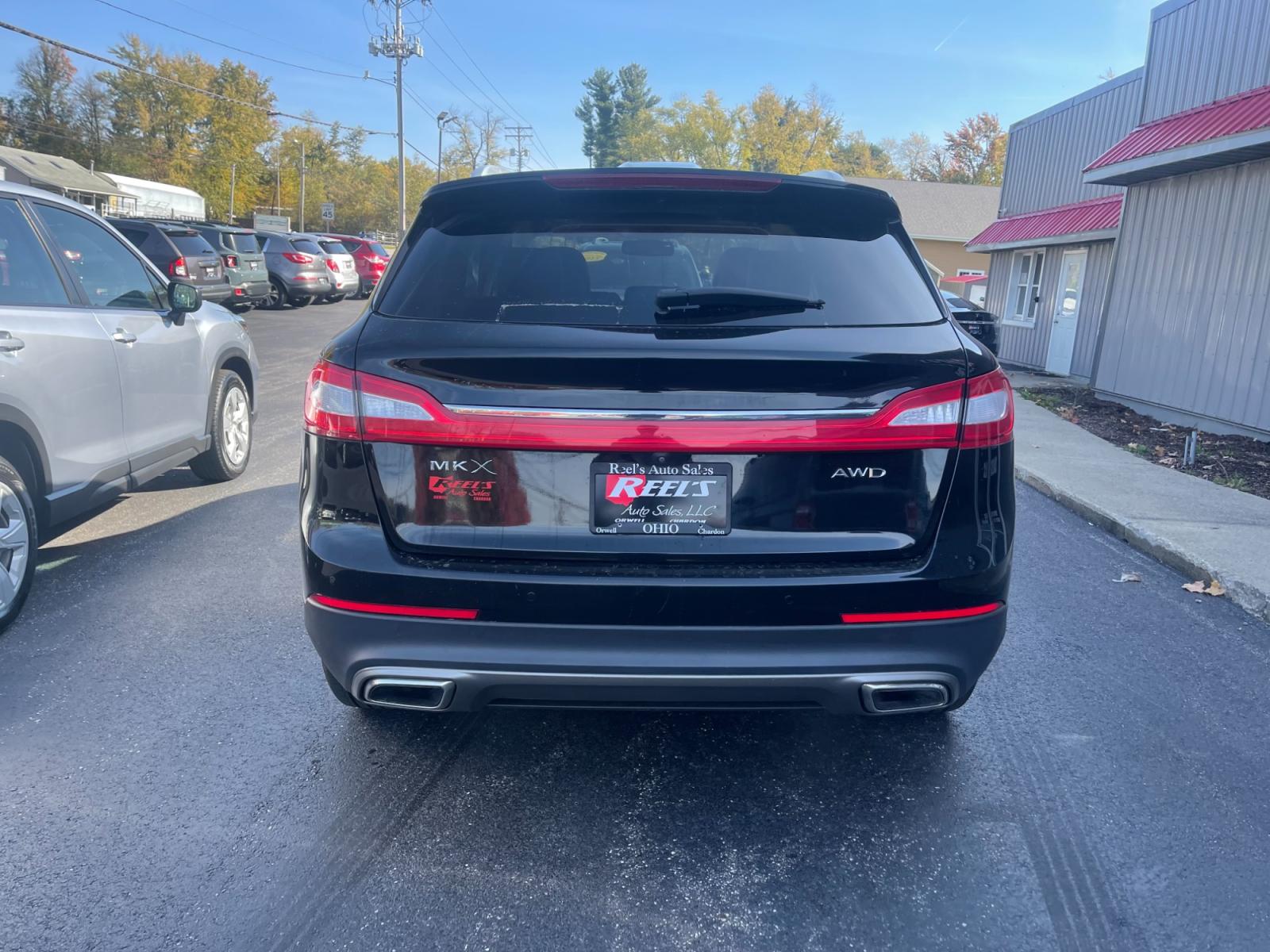 2017 Black /Black Lincoln MKX Reserve AWD (2LMPJ8LR2HB) with an 3.7L V6 DOHC 24V engine, 6A transmission, located at 11115 Chardon Rd. , Chardon, OH, 44024, (440) 214-9705, 41.580246, -81.241943 - 2017 Lincoln MKX ---- Heated and Cooled Leather Seats ---- Heated Second Row Seats ---- Fully Serviced and Recently Detailed ---- Reel's Auto Sales is located in both Chardon and Orwell Ohio. Financing available and trades welcome. Please call or text to confirm location, set an appointment or discu - Photo #8