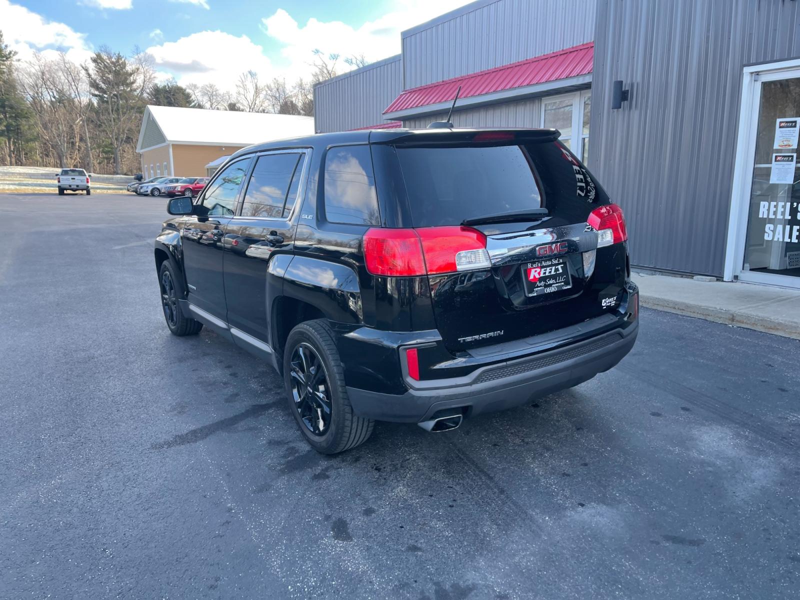 2017 Black /Black GMC Terrain SLE1 FWD (2GKALMEK5H6) with an 2.4L I4 DOHC 16V engine, 6A transmission, located at 547 E. Main St., Orwell, OH, 44076, (440) 437-5893, 41.535435, -80.847855 - 2017 GMC Terrain SLE-1 ---- 73K Miles ---- 23MPG Combined ---- Fully Serviced and Recently Detailed ---- Reel's Auto Sales is located in both Chardon and Orwell Ohio. Financing available and trades welcome. Please call or text to confirm location, set an appointment or discuss financing or trades. - Photo #9