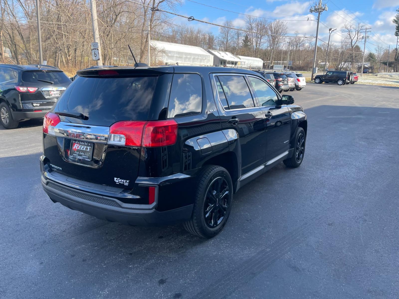 2017 Black /Black GMC Terrain SLE1 FWD (2GKALMEK5H6) with an 2.4L I4 DOHC 16V engine, 6A transmission, located at 547 E. Main St., Orwell, OH, 44076, (440) 437-5893, 41.535435, -80.847855 - 2017 GMC Terrain SLE-1 ---- 73K Miles ---- 23MPG Combined ---- Fully Serviced and Recently Detailed ---- Reel's Auto Sales is located in both Chardon and Orwell Ohio. Financing available and trades welcome. Please call or text to confirm location, set an appointment or discuss financing or trades. - Photo #7