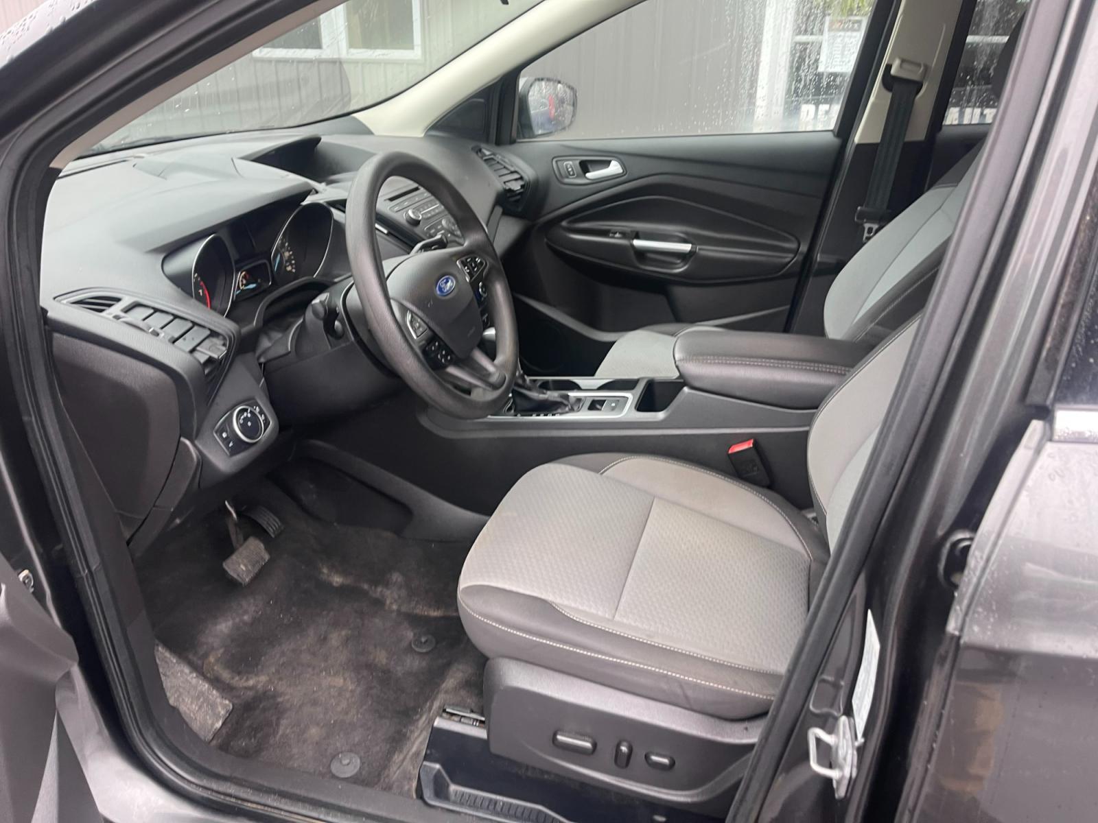 2017 Gray /Black Ford Escape SE 4WD (1FMCU9GD4HU) with an 1.5L I4 DOHC 16V TURBO engine, 6A transmission, located at 11115 Chardon Rd. , Chardon, OH, 44024, (440) 214-9705, 41.580246, -81.241943 - 2017 Ford Escape ---- All Wheel Drive ---- 24 MPG Combined ---- Fully Serviced and Recently Detailed ---- Reel's Auto Sales is located in both Chardon and Orwell Ohio. Financing available and trades welcome. Please call or text to confirm location, set an appointment or discuss financing or trades. - Photo #18