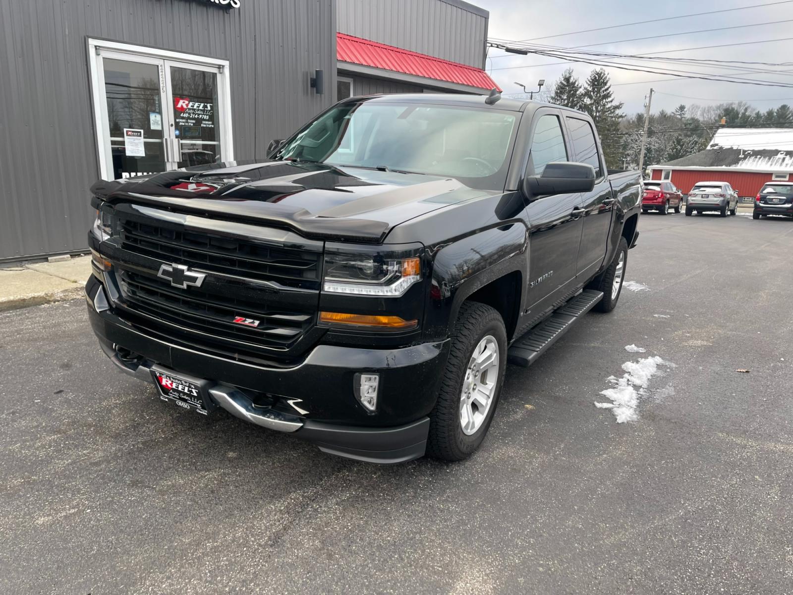2018 Black /Black Chevrolet Silverado 1500 2LT Crew Cab 4WD (3GCUKREC9JG) with an 5.3L V8 OHV 16V engine, 6A transmission, located at 11115 Chardon Rd. , Chardon, OH, 44024, (440) 214-9705, 41.580246, -81.241943 - 2018 Chevrolet Silverado 1500 2LT ---- One Owner Carfax ---- Crew Cab ---- Heated Front Seats ---- Z71 Package ---- 5.3 V8 ---- Fully Serviced and Recently Detailed ---- Reel's Auto Sales is located in both Chardon and Orwell Ohio. Financing available and trades welcome. Please call or text to confi - Photo #17