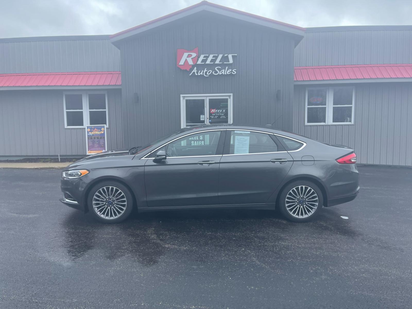 2018 Gray /Black Ford Fusion SE (3FA6P0HD6JR) with an 1.5L I4 DOHC 16V TURBO engine, 6A transmission, located at 11115 Chardon Rd. , Chardon, OH, 44024, (440) 214-9705, 41.580246, -81.241943 - 2018 Ford Fusion SE ---- One Owner Carfax ---- Only 19K Miles ---- Heated Leather Interior ---- 27 MPG Combined ---- Fully Serviced and Recently Detailed ---- Reel's Auto Sales is located in both Chardon and Orwell Ohio. Financing available and trades welcome. Please call or text to confirm location - Photo #13