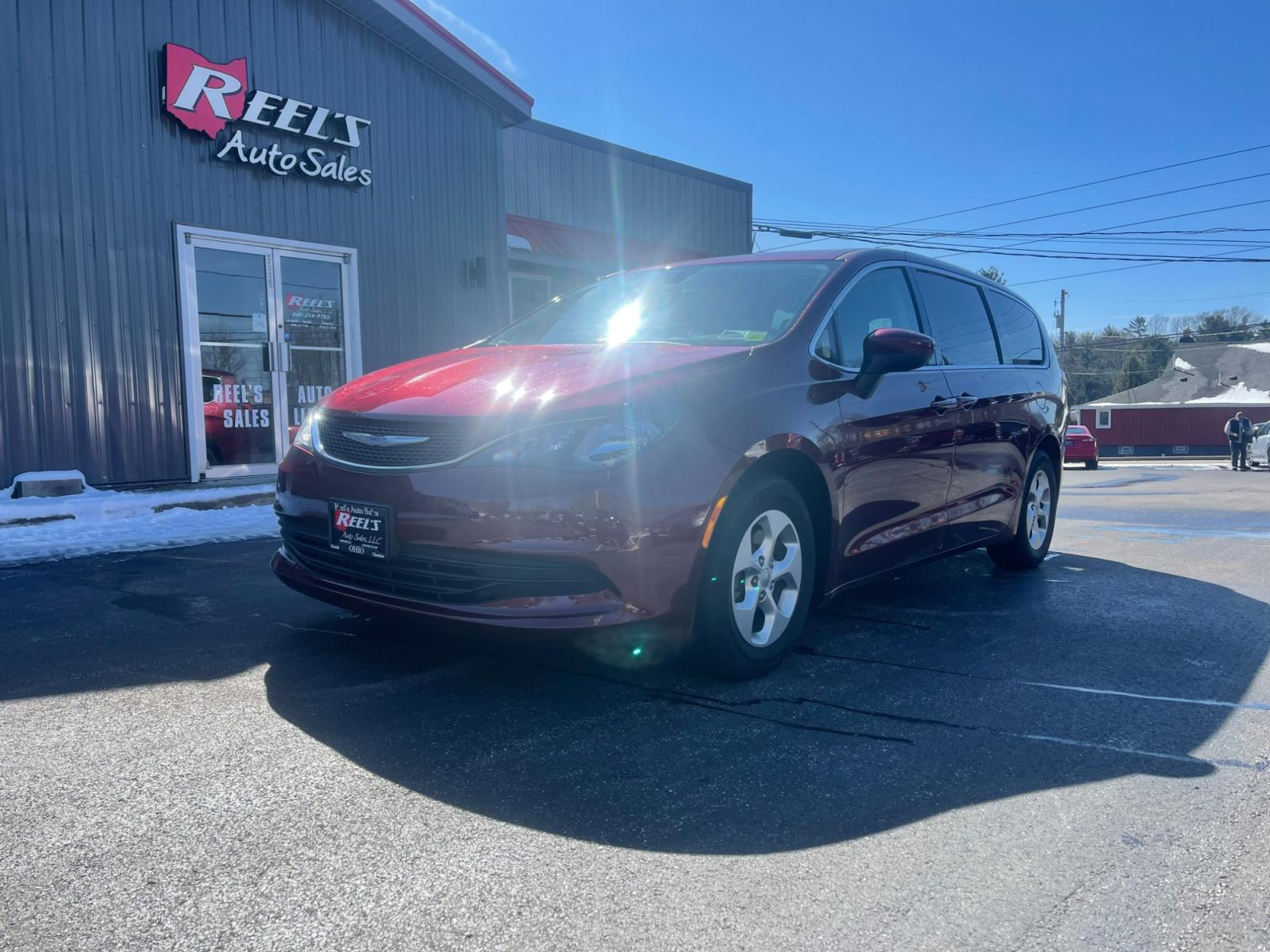 2017 Red /Black Chrysler Pacifica LX (2C4RC1CG6HR) with an 3.6L V6 DOHC 24V engine, 9A transmission, located at 11115 Chardon Rd. , Chardon, OH, 44024, (440) 214-9705, 41.580246, -81.241943 - 2017 Chrysler Pacifica LX ---- 8 Passenger Seating ---- Three Climate Zones ---- Fully Serviced and Recently Detailed ---- Reel's Auto Sales is located in both Chardon and Orwell Ohio. Financing available and trades welcome. Please call or text to confirm location, set an appointment or discuss fina - Photo #0