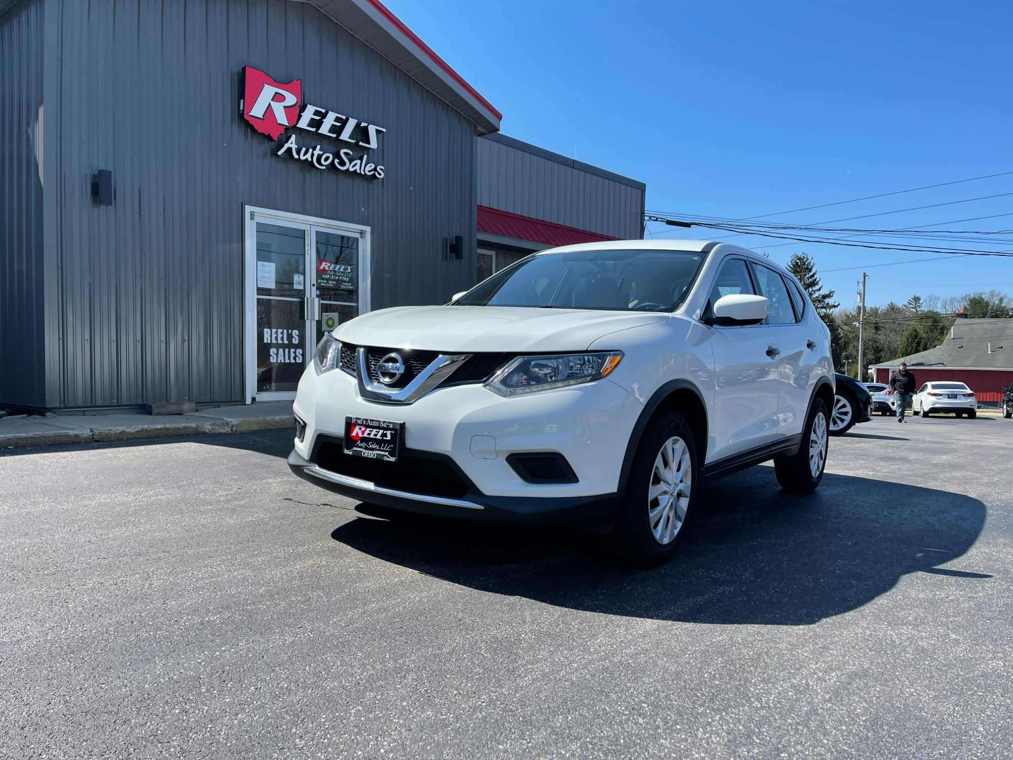 photo of 2016 Nissan Rogue S AWD