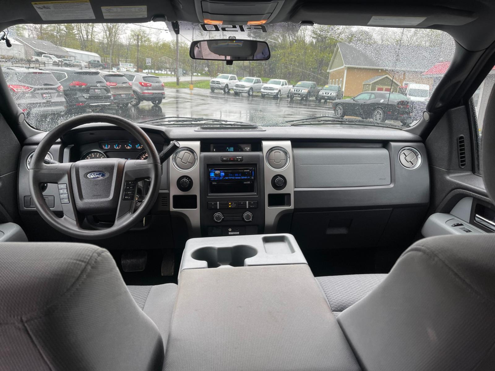 2013 Gray /Gray Ford F-150 XLT SuperCrew 6.5-ft. Bed 4WD (1FTFW1EF2DF) with an 5.0L V8 engine, 6-Speed Automatic transmission, located at 547 E. Main St., Orwell, OH, 44076, (440) 437-5893, 41.535435, -80.847855 - Photo #32