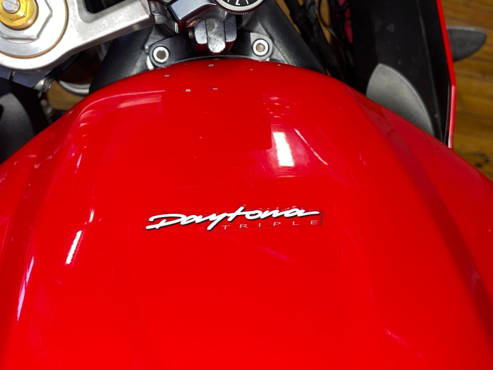 2007 Red Triumph Daytona 675 - (SMTD00NS57J) with an 675cc engine, 6-Speed Manual transmission, located at 11115 Chardon Rd. , Chardon, OH, 44024, (440) 214-9705, 41.580246, -81.241943 - Photo #8