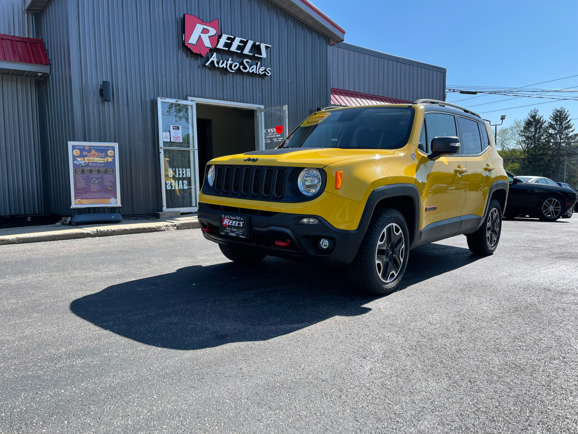 photo of 2016 Jeep Renegade Trailhawk