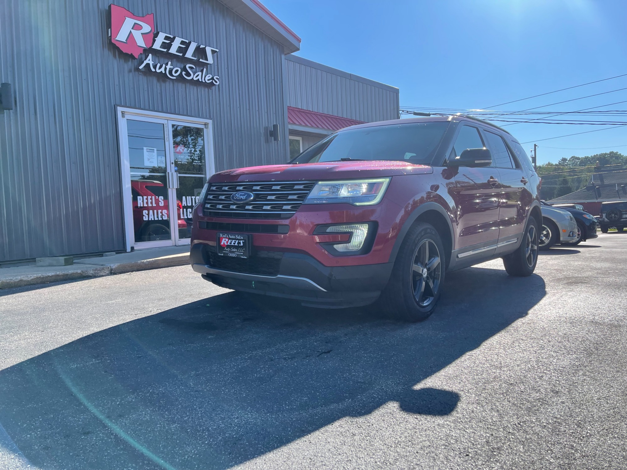 photo of 2016 Ford Explorer XLT 4WD