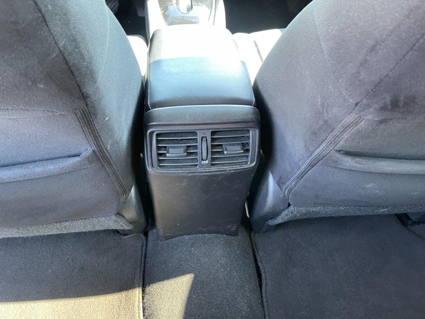 2014 Black /Black Nissan Rogue SV AWD (5N1AT2MV7EC) with an 2.5L I4 DOHC 16V engine, Automatic transmission, located at 11115 Chardon Rd. , Chardon, OH, 44024, (440) 214-9705, 41.580246, -81.241943 - Photo#33