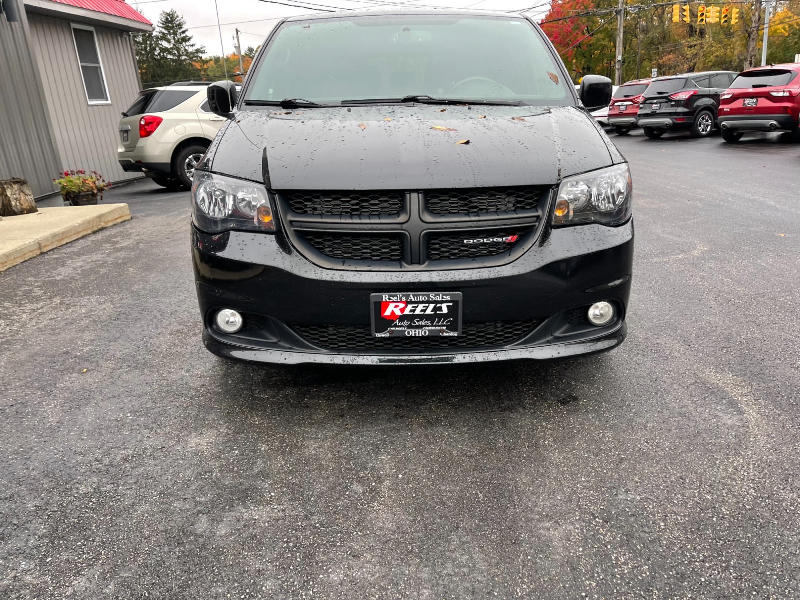 2016 Black /Black Dodge Grand Caravan R/T (2C4RDGEG5GR) with an 3.6L V6 DOHC 24V FFV engine, 6A transmission, located at 547 E. Main St., Orwell, OH, 44076, (440) 437-5893, 41.535435, -80.847855 - This 2016 Dodge Grand Caravan R/T boasts a one-owner history and is loaded with features for comfort and entertainment. A rear entertainment system keeps passengers occupied, while heated front and rear seats keep everyone cozy. The 9-speaker sound system fills the cabin with high-quality audio. Wit - Photo #1