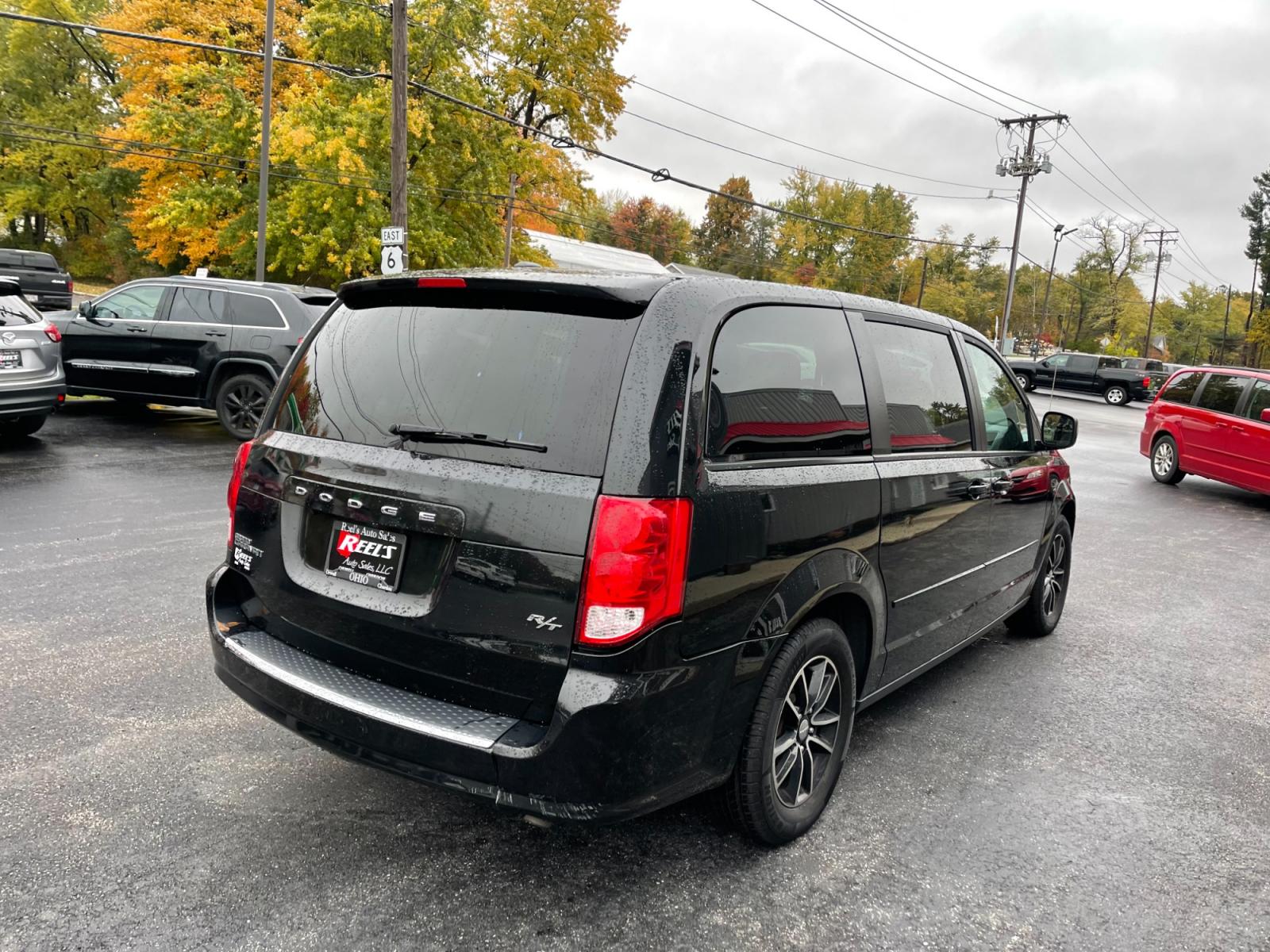 2016 Black /Black Dodge Grand Caravan R/T (2C4RDGEG5GR) with an 3.6L V6 DOHC 24V FFV engine, 6A transmission, located at 547 E. Main St., Orwell, OH, 44076, (440) 437-5893, 41.535435, -80.847855 - This 2016 Dodge Grand Caravan R/T boasts a one-owner history and is loaded with features for comfort and entertainment. A rear entertainment system keeps passengers occupied, while heated front and rear seats keep everyone cozy. The 9-speaker sound system fills the cabin with high-quality audio. Wit - Photo #7