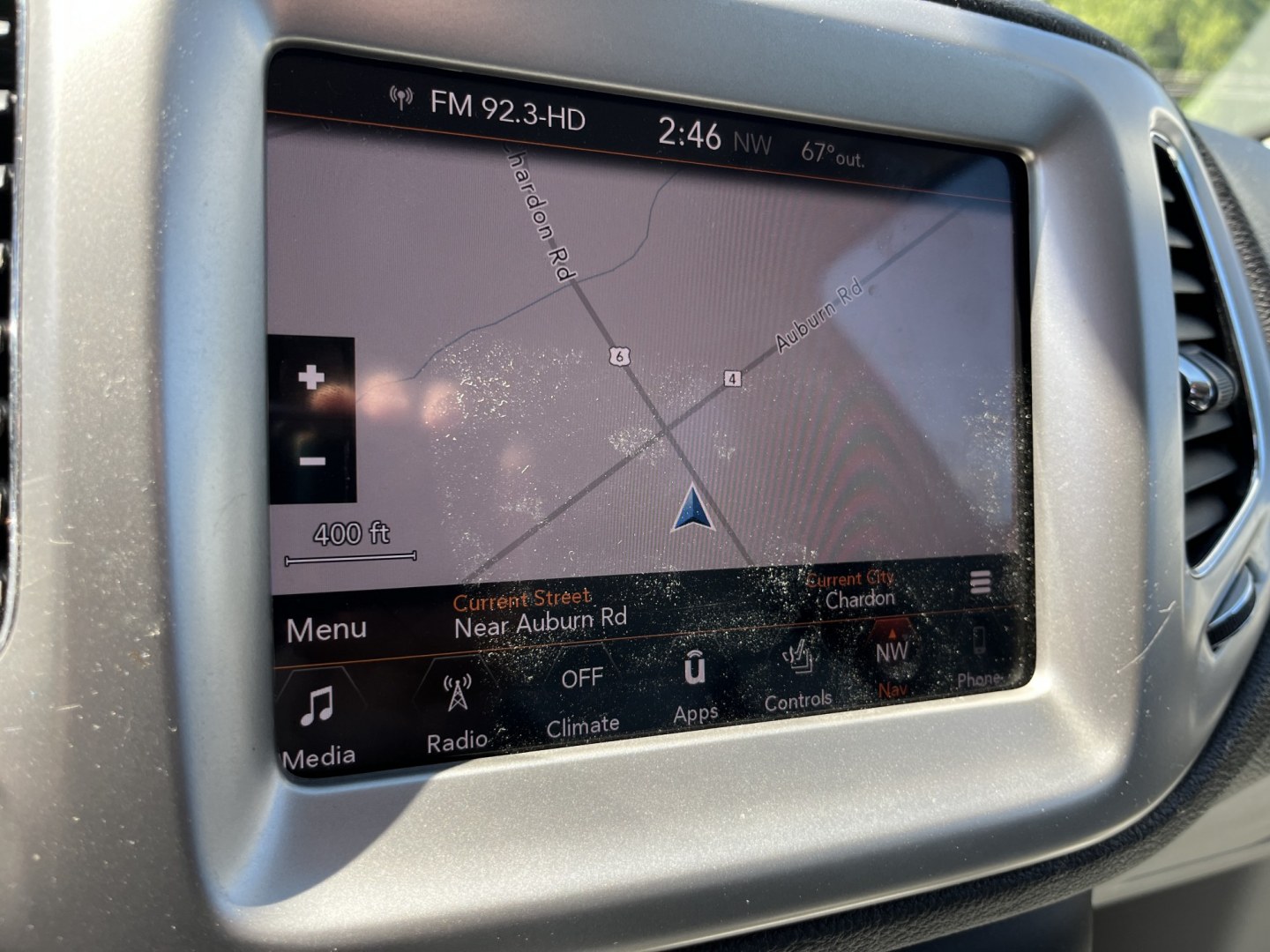 2018 White /White Jeep Compass Latitude 4WD (3C4NJDBB3JT) with an 2.4L I4 DOHC 16V engine, Automatic transmission, located at 11115 Chardon Rd. , Chardon, OH, 44024, (440) 214-9705, 41.580246, -81.241943- Photo#23