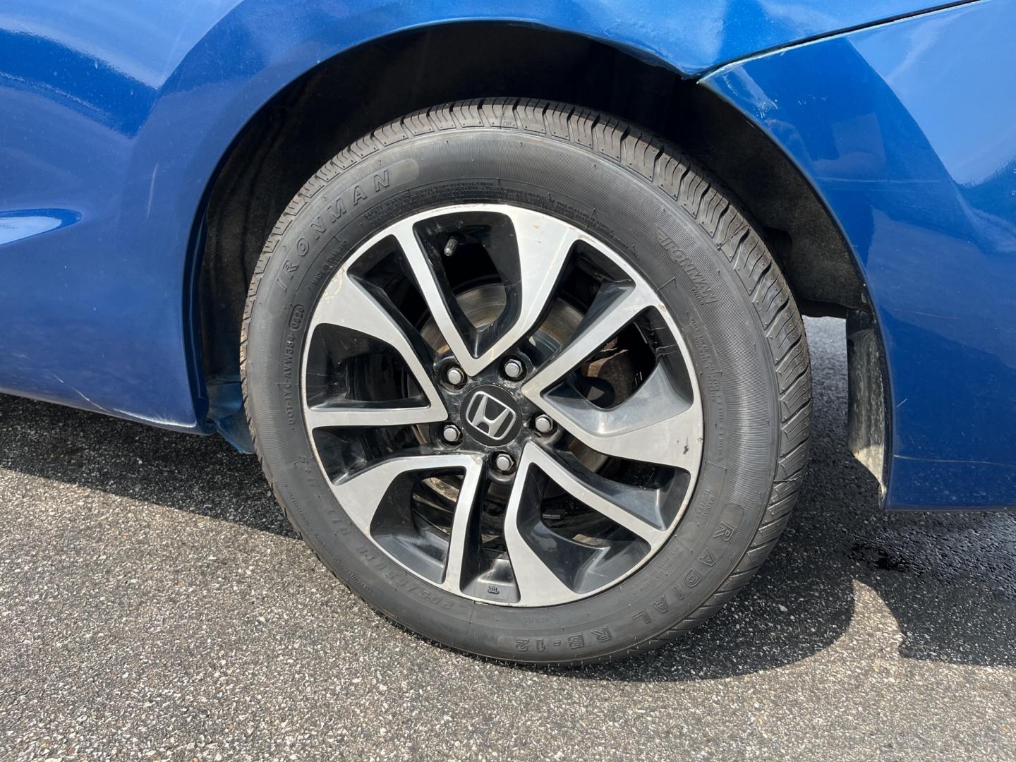 2013 Blue /Gray Honda Civic EX Coupe 5-Speed AT (2HGFG3B87DH) with an 1.8L I4 SOHC 16V engine, Automatic transmission, located at 11115 Chardon Rd. , Chardon, OH, 44024, (440) 214-9705, 41.580246, -81.241943- Photo#10