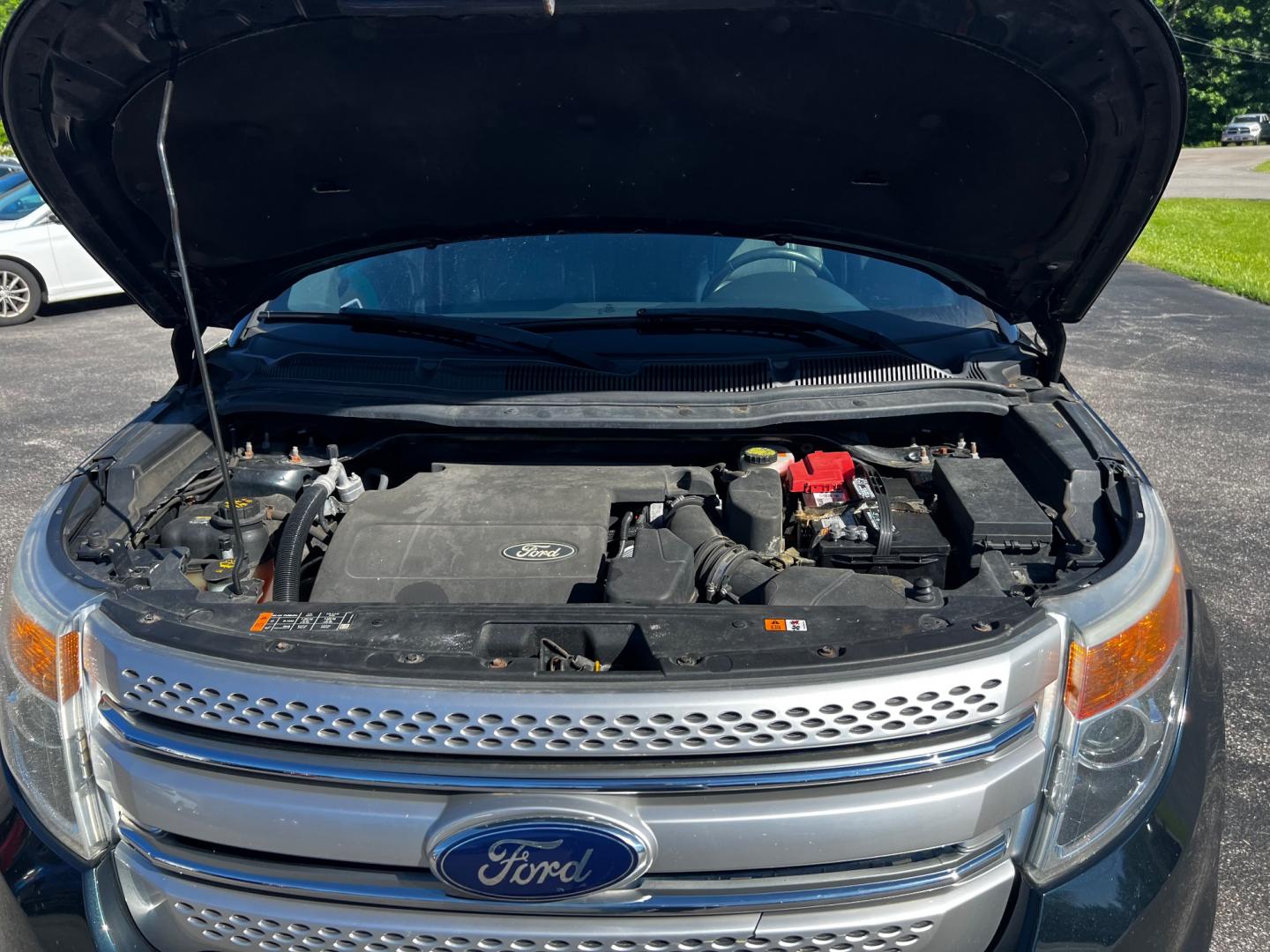 2014 Black /Black Ford Explorer XLT 4WD (1FM5K8D88EG) with an 3.5L V6 DOHC 24V engine, 6-Speed Automatic transmission, located at 547 E. Main St., Orwell, OH, 44076, (440) 437-5893, 41.535435, -80.847855 - Photo#13