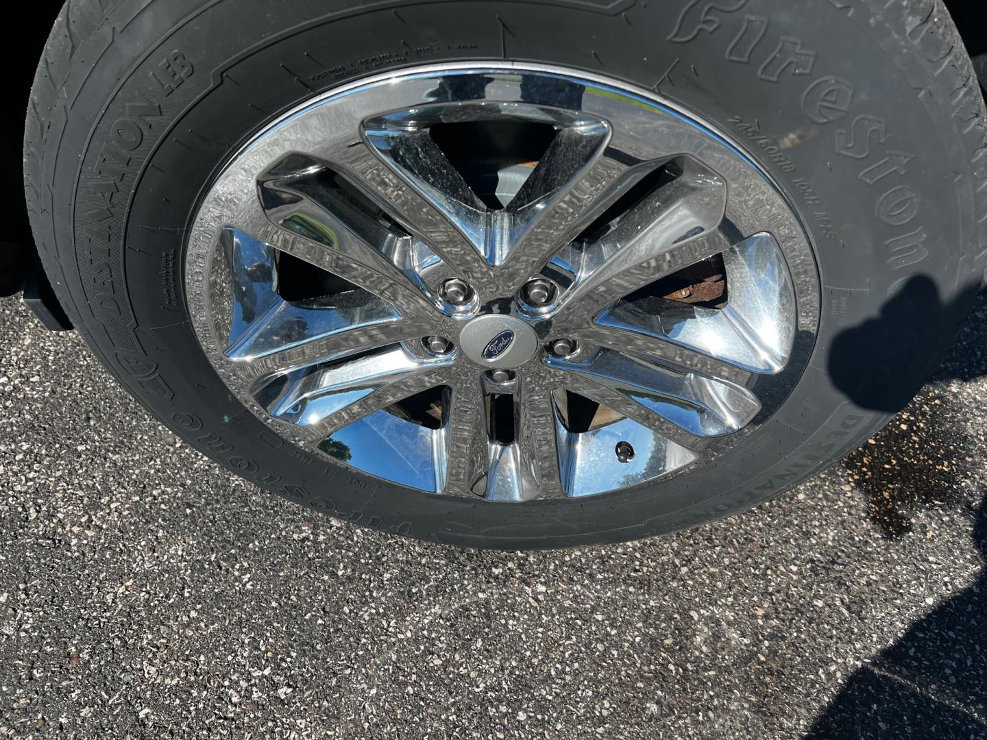 2014 Black /Black Ford Explorer XLT 4WD (1FM5K8D88EG) with an 3.5L V6 DOHC 24V engine, 6-Speed Automatic transmission, located at 547 E. Main St., Orwell, OH, 44076, (440) 437-5893, 41.535435, -80.847855 - Photo#12