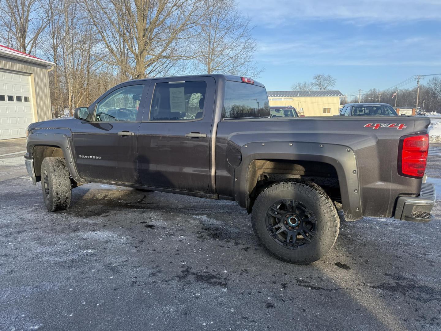 2014 Gray /Black Chevrolet Silverado 1500 LT Crew Cab 4WD (3GCUKREC7EG) with an 5.3L V8 OHV 16V engine, Automatic transmission, located at 547 E. Main St., Orwell, OH, 44076, (440) 437-5893, 41.535435, -80.847855 - 2014 Chevrolet Silverado 1500 LT Crew Cab 4WD – Full-Size Muscle, Serious Towing Power, and Ready for the Whole Crew! This tough 2014 Chevrolet Silverado 1500 LT Crew Cab 4WD is built to dominate work sites, trails, and highways! The proven 5.3L EcoTec3 V8 engine roars through a smooth 6-speed au - Photo#25