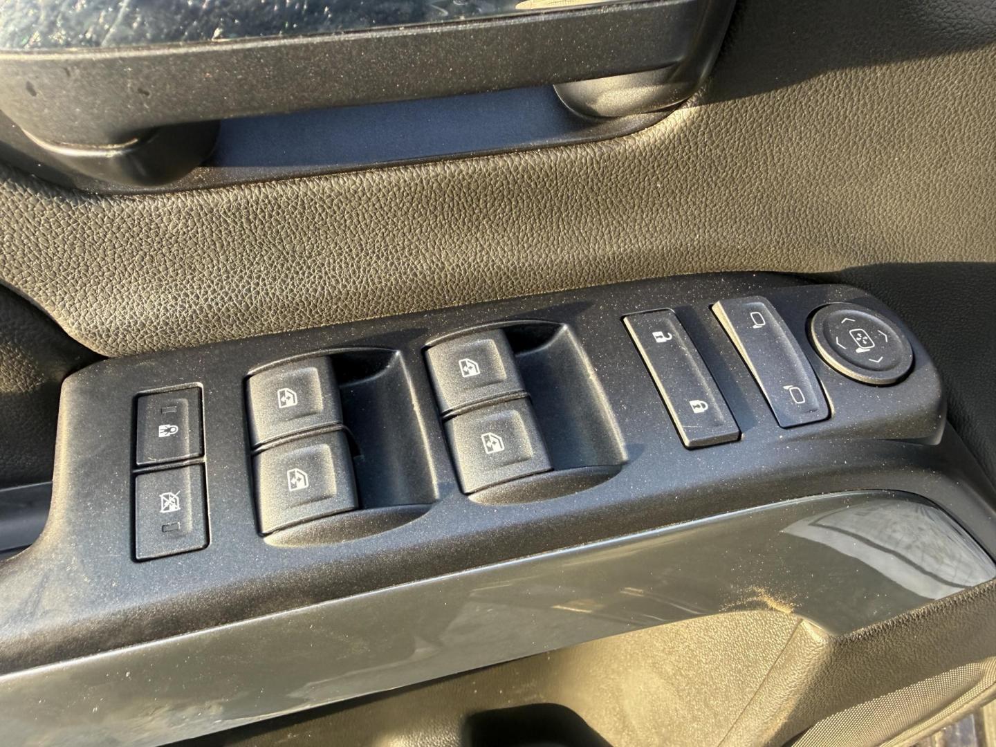 2014 Gray /Black Chevrolet Silverado 1500 LT Crew Cab 4WD (3GCUKREC7EG) with an 5.3L V8 OHV 16V engine, Automatic transmission, located at 547 E. Main St., Orwell, OH, 44076, (440) 437-5893, 41.535435, -80.847855 - 2014 Chevrolet Silverado 1500 LT Crew Cab 4WD – Full-Size Muscle, Serious Towing Power, and Ready for the Whole Crew! This tough 2014 Chevrolet Silverado 1500 LT Crew Cab 4WD is built to dominate work sites, trails, and highways! The proven 5.3L EcoTec3 V8 engine roars through a smooth 6-speed au - Photo#31