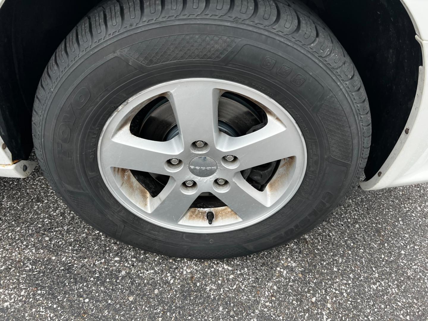 2011 White /Black Dodge Grand Caravan Mainstreet (2D4RN3DG9BR) with an 3.6L V6 DOHC 24V FFV engine, 6-Speed Automatic transmission, located at 547 E. Main St., Orwell, OH, 44076, (440) 437-5893, 41.535435, -80.847855 - Photo#10