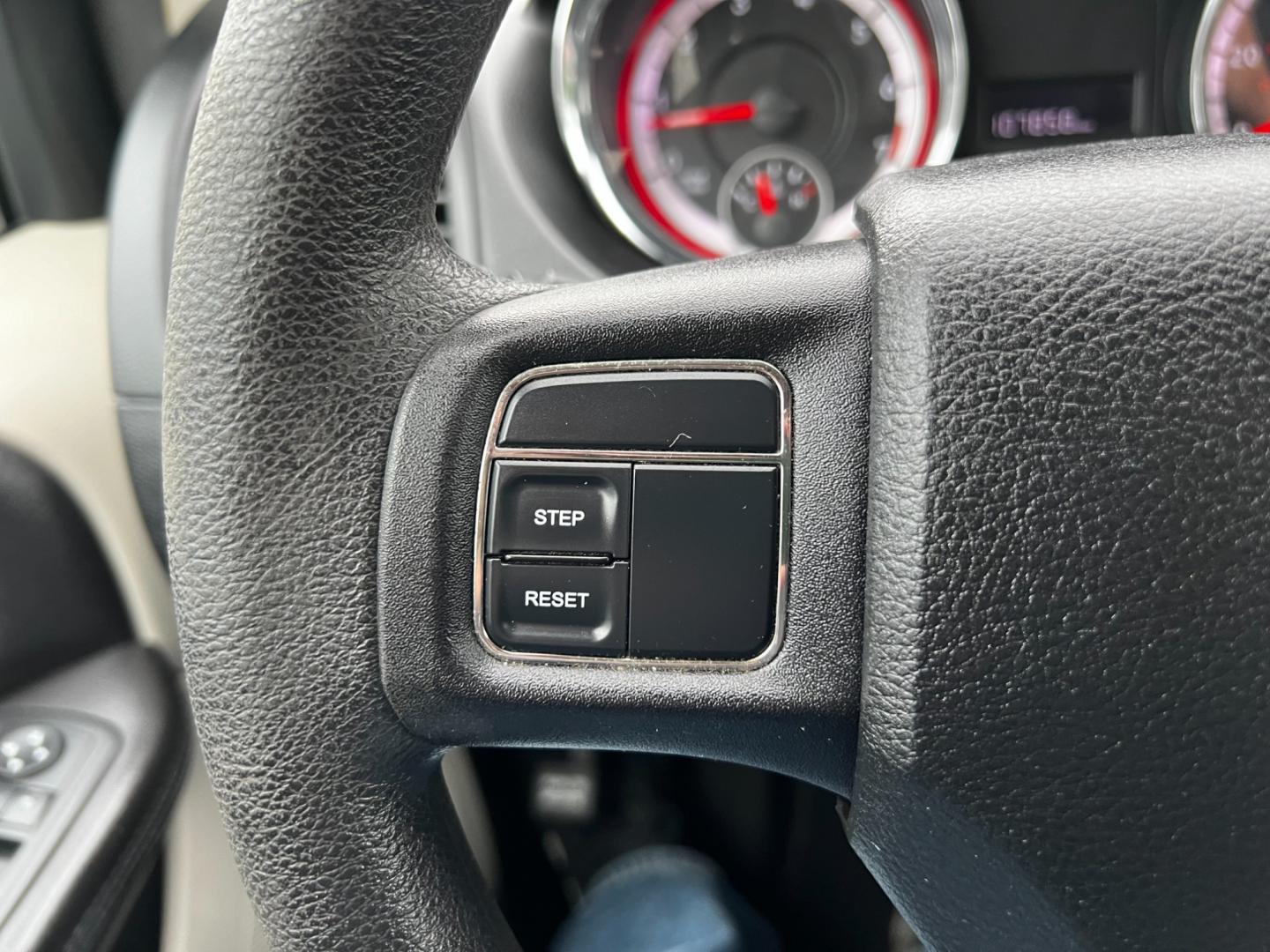 2011 White /Black Dodge Grand Caravan Mainstreet (2D4RN3DG9BR) with an 3.6L V6 DOHC 24V FFV engine, 6-Speed Automatic transmission, located at 547 E. Main St., Orwell, OH, 44076, (440) 437-5893, 41.535435, -80.847855 - Photo#22