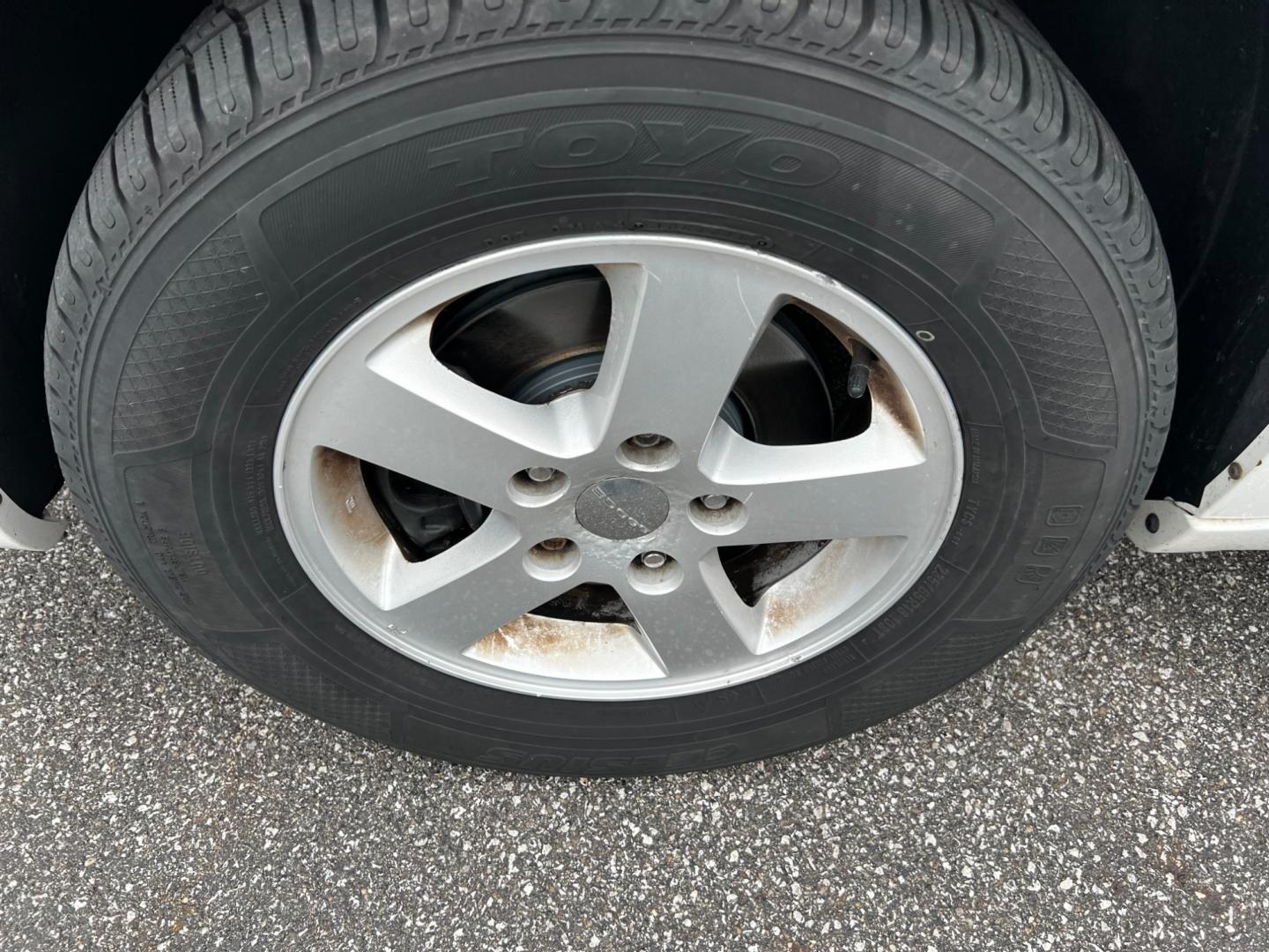 2011 White /Black Dodge Grand Caravan Mainstreet (2D4RN3DG9BR) with an 3.6L V6 DOHC 24V FFV engine, 6-Speed Automatic transmission, located at 547 E. Main St., Orwell, OH, 44076, (440) 437-5893, 41.535435, -80.847855 - Photo#14