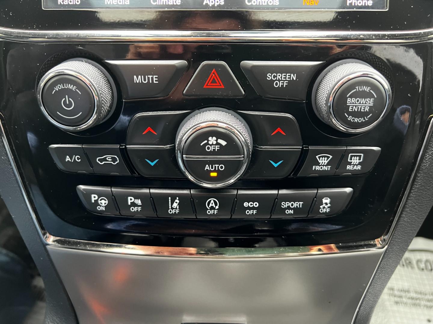 2019 Purple /Black Jeep Grand Cherokee High Altitude 4WD (1C4RJFCG6KC) with an 3.6L V6 DOHC 24V engine, 8A transmission, located at 11115 Chardon Rd. , Chardon, OH, 44024, (440) 214-9705, 41.580246, -81.241943 - Photo#34