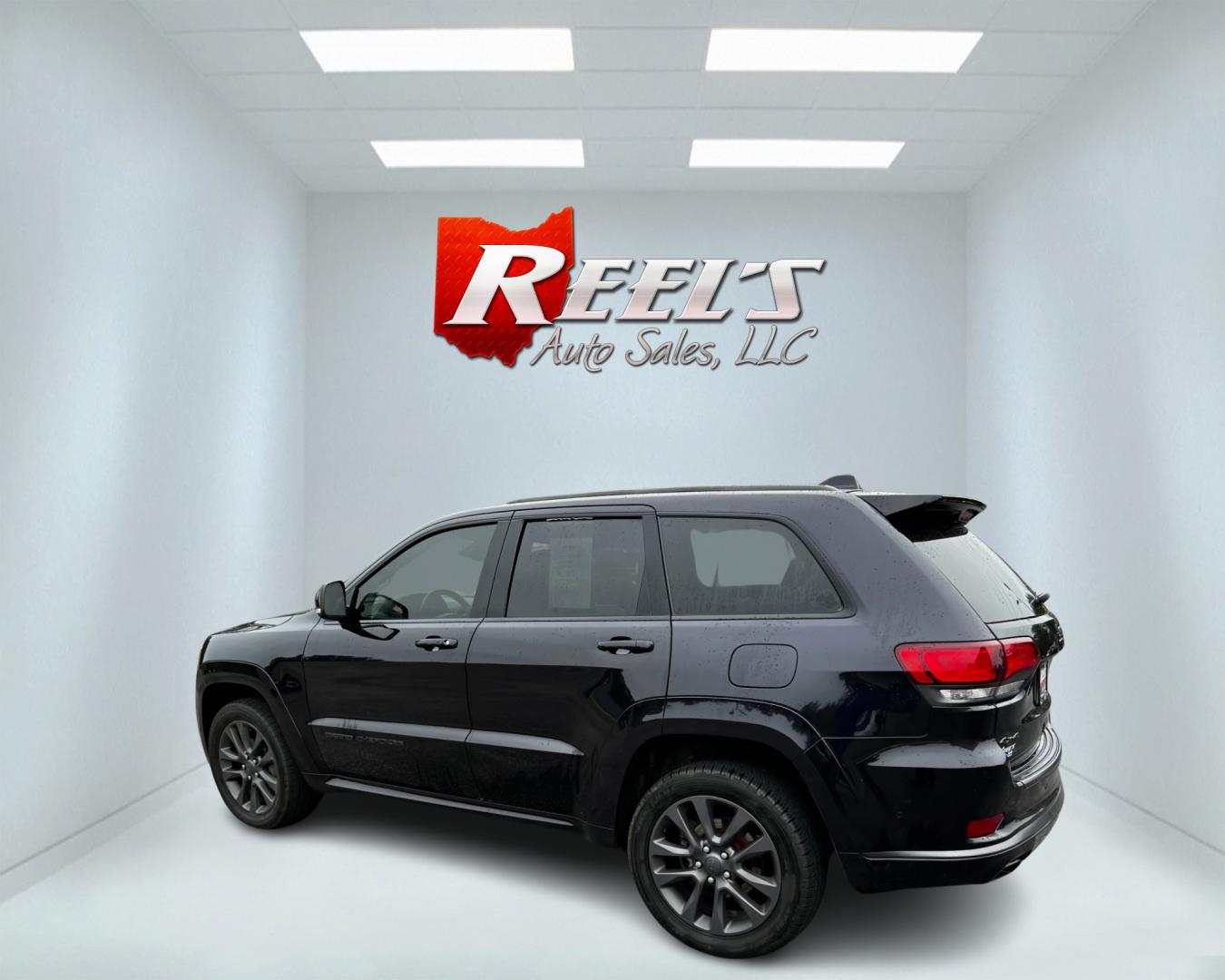2019 Purple /Black Jeep Grand Cherokee High Altitude 4WD (1C4RJFCG6KC) with an 3.6L V6 DOHC 24V engine, 8A transmission, located at 11115 Chardon Rd. , Chardon, OH, 44024, (440) 214-9705, 41.580246, -81.241943 - Photo#8