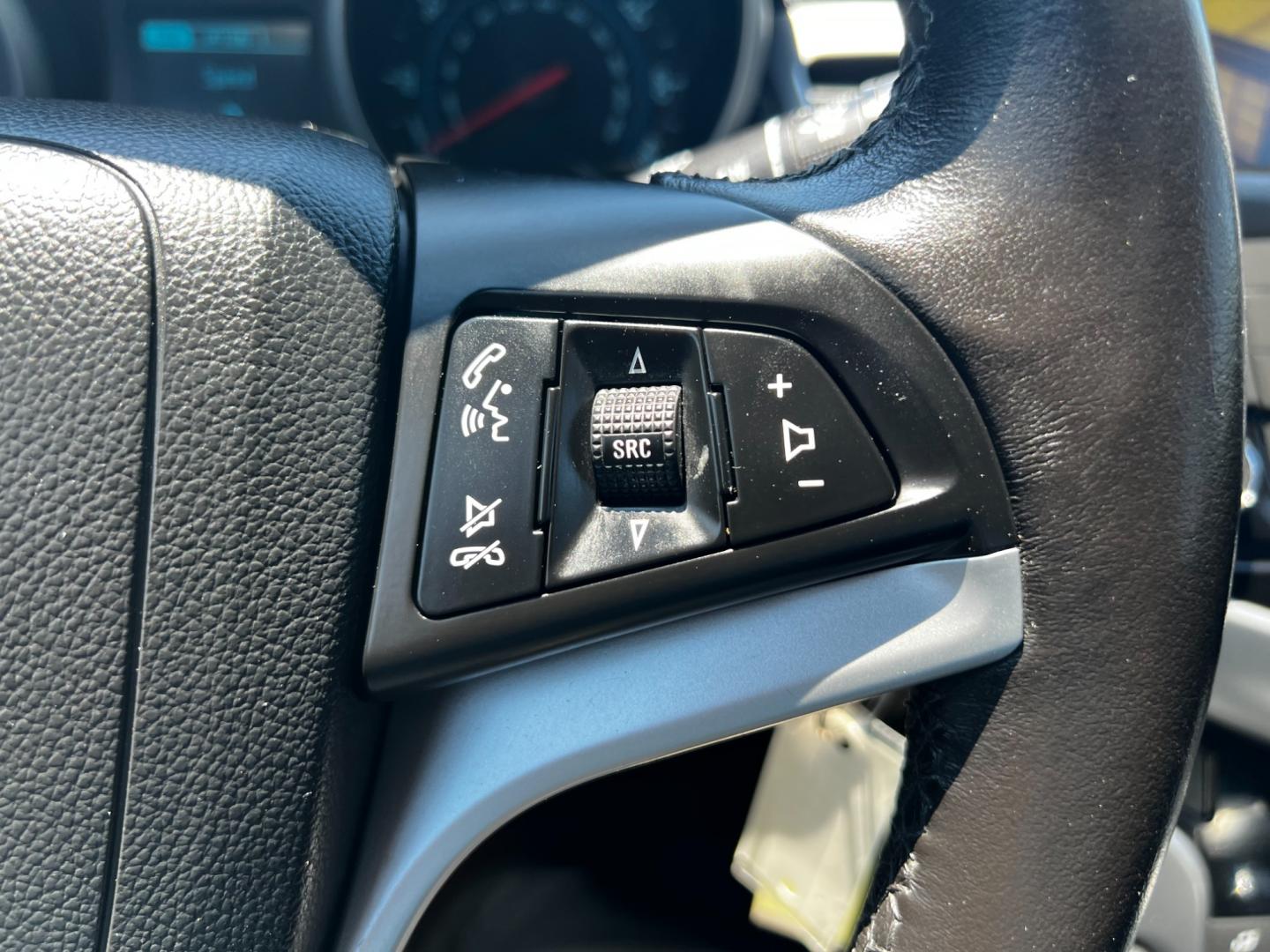 2014 Green /Black Chevrolet Cruze 1LT Auto (1G1PC5SB2E7) with an 1.4L I4 DOHC 16V TURBO engine, 6-Speed Automatic transmission, located at 11115 Chardon Rd. , Chardon, OH, 44024, (440) 214-9705, 41.580246, -81.241943 - Photo#21
