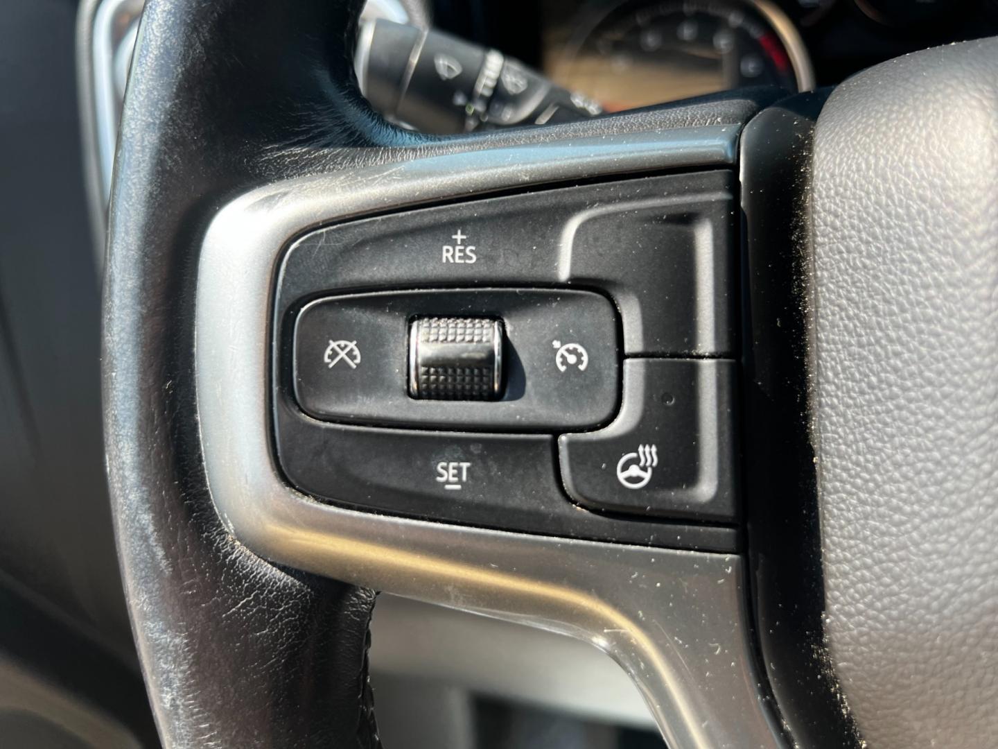 2019 Black /Black Chevrolet Silverado 1500 LT Crew Cab 4WD (1GCUYDEDXKZ) with an 5.3L V8 OHV 16V engine, 8-Speed Automatic transmission, located at 11115 Chardon Rd. , Chardon, OH, 44024, (440) 214-9705, 41.580246, -81.241943 - Photo#24
