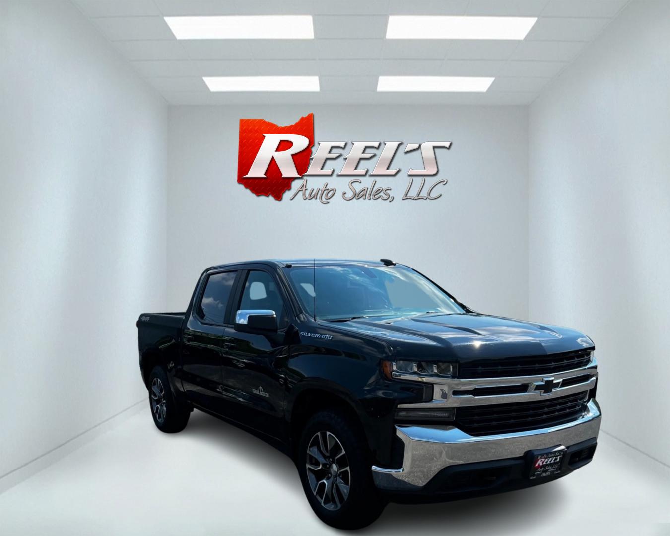 2019 Black /Black Chevrolet Silverado 1500 LT Crew Cab 4WD (1GCUYDEDXKZ) with an 5.3L V8 OHV 16V engine, 8-Speed Automatic transmission, located at 11115 Chardon Rd. , Chardon, OH, 44024, (440) 214-9705, 41.580246, -81.241943 - Photo#2
