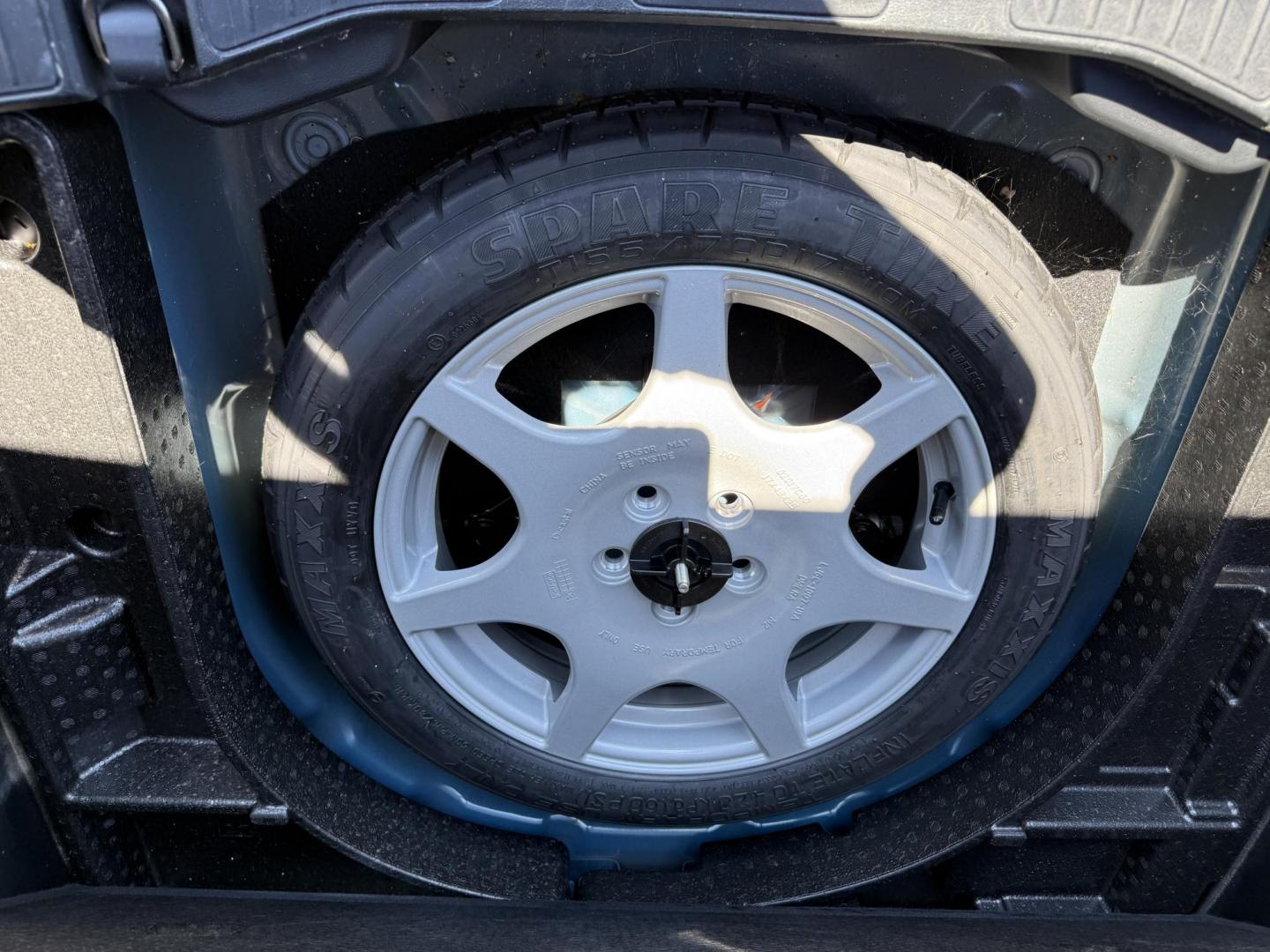 2020 Green /Gray Ford Escape SE AWD (1FMCU9G60LU) with an 1.5L I3 DOHC 12V TURBO engine, Automatic transmission, located at 547 E. Main St., Orwell, OH, 44076, (440) 437-5893, 41.535435, -80.847855 - 2020 Ford Escape SE AWD – Efficient Turbo Crossover with Fresh Service and Loaded Safety Features! This sharp 2020 Ford Escape SE AWD is a great-looking, well-maintained compact SUV that’s ready to go! Powered by a peppy 1.5L I3 Turbocharged EcoBoost engine paired with a smooth 8-speed automati - Photo#23