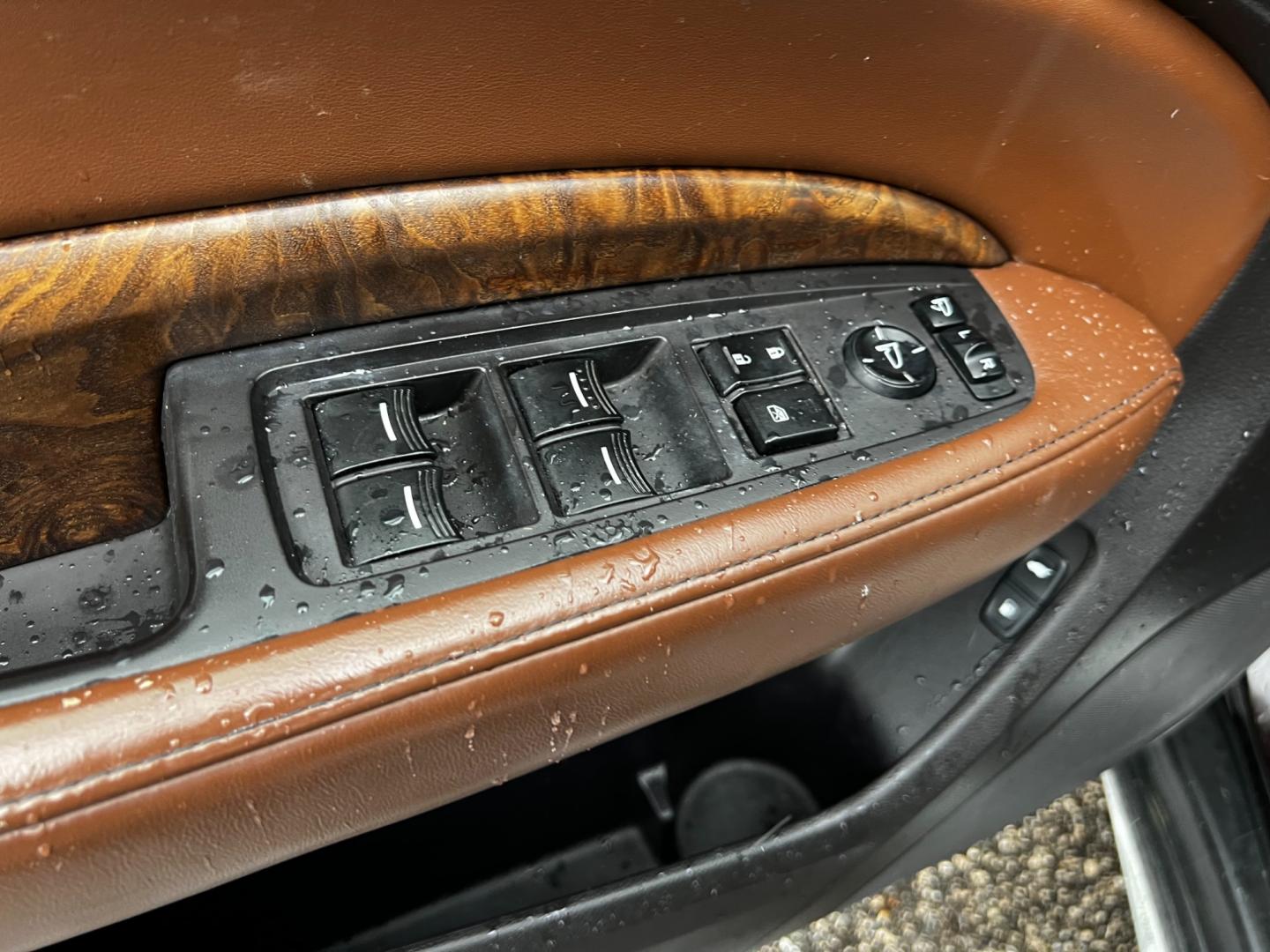 2017 Black /Brown Acura MDX SH-AWD w/Advance and Entertainment (5FRYD4H91HB) with an 3.5L V6 SOHC 24V engine, 9-Speed Automatic transmission, located at 11115 Chardon Rd. , Chardon, OH, 44024, (440) 214-9705, 41.580246, -81.241943 - Photo#18