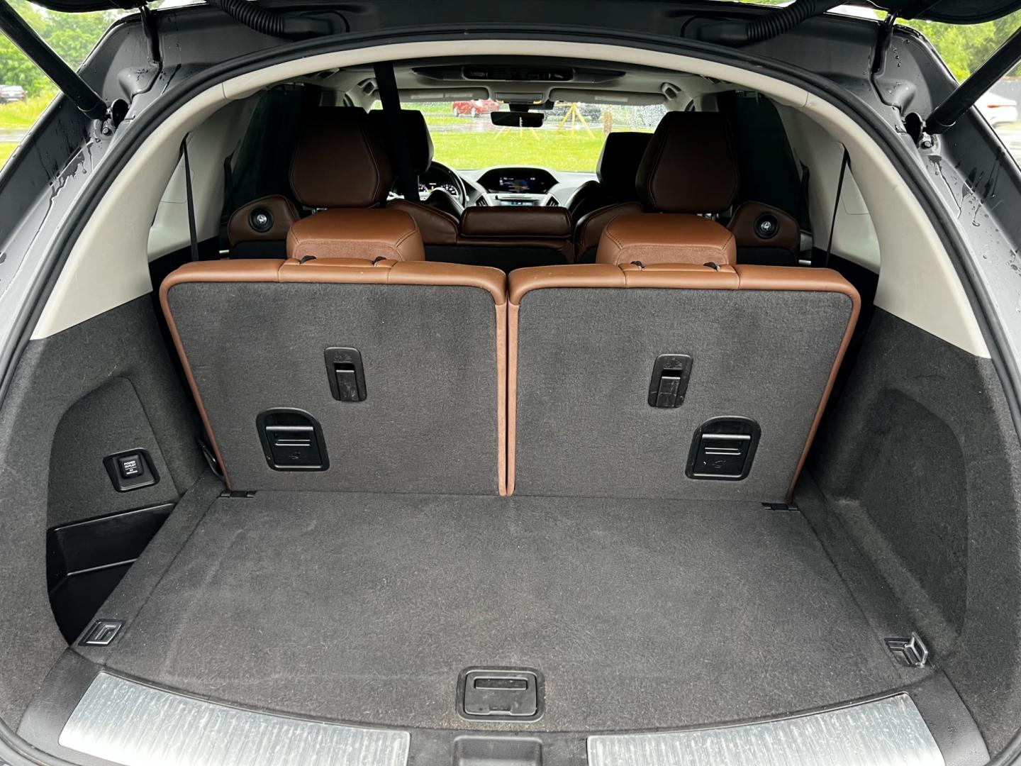 2017 Black /Brown Acura MDX SH-AWD w/Advance and Entertainment (5FRYD4H91HB) with an 3.5L V6 SOHC 24V engine, 9-Speed Automatic transmission, located at 11115 Chardon Rd. , Chardon, OH, 44024, (440) 214-9705, 41.580246, -81.241943 - Photo#45