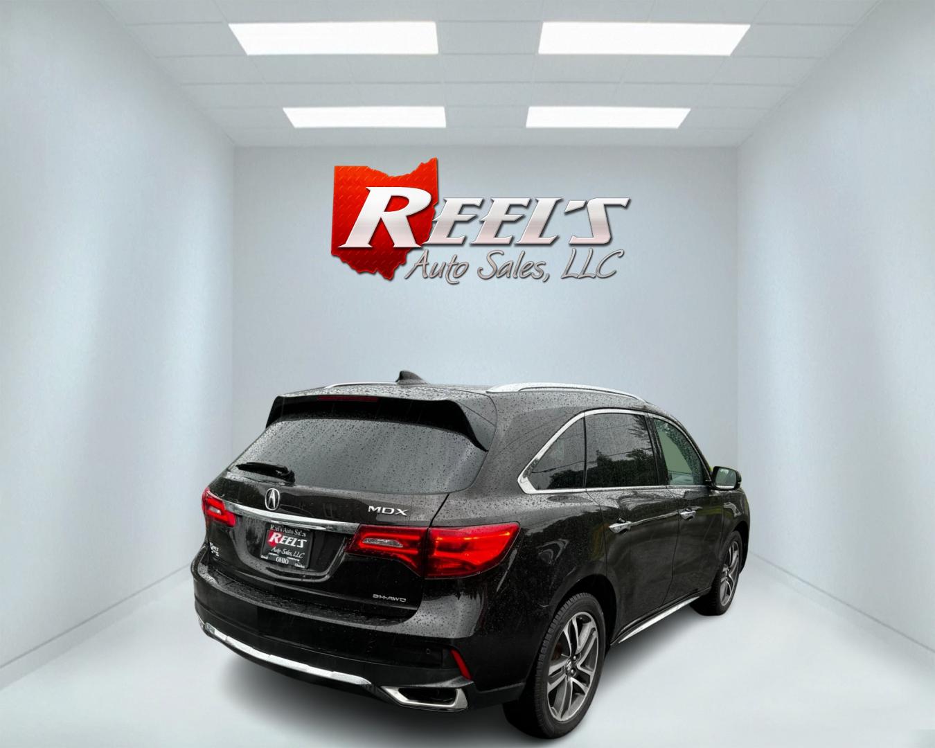 2017 Black /Brown Acura MDX SH-AWD w/Advance and Entertainment (5FRYD4H91HB) with an 3.5L V6 SOHC 24V engine, 9-Speed Automatic transmission, located at 11115 Chardon Rd. , Chardon, OH, 44024, (440) 214-9705, 41.580246, -81.241943 - Photo#5