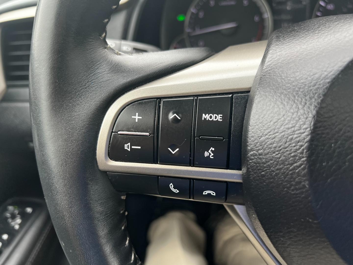 2017 Silver /Black Lexus RX 350 AWD (2T2BZMCA5HC) with an 3.5L V6 DOHC 24V engine, 8-Speed Automatic transmission, located at 11115 Chardon Rd. , Chardon, OH, 44024, (440) 214-9705, 41.580246, -81.241943 - Photo#23