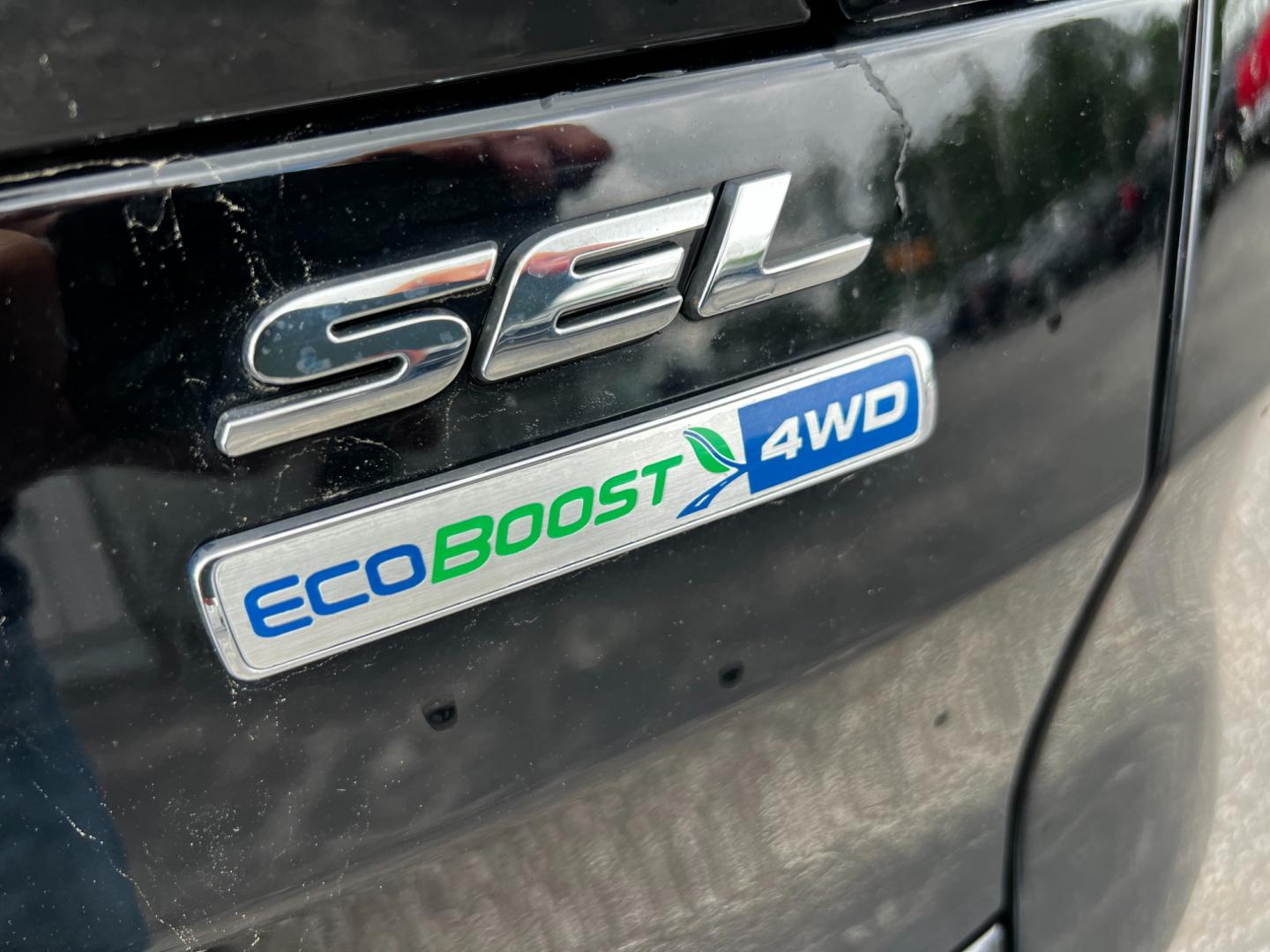 2018 Black /White Ford Escape SEL 4WD (1FMCU9HD1JU) with an 1.5L I4 DOHC 16V TURBO engine, 6A transmission, located at 547 E. Main St., Orwell, OH, 44076, (440) 437-5893, 41.535435, -80.847855 - Photo#13