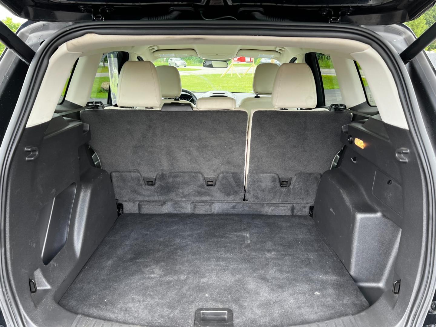 2018 Black /White Ford Escape SEL 4WD (1FMCU9HD1JU) with an 1.5L I4 DOHC 16V TURBO engine, 6A transmission, located at 547 E. Main St., Orwell, OH, 44076, (440) 437-5893, 41.535435, -80.847855 - Photo#39