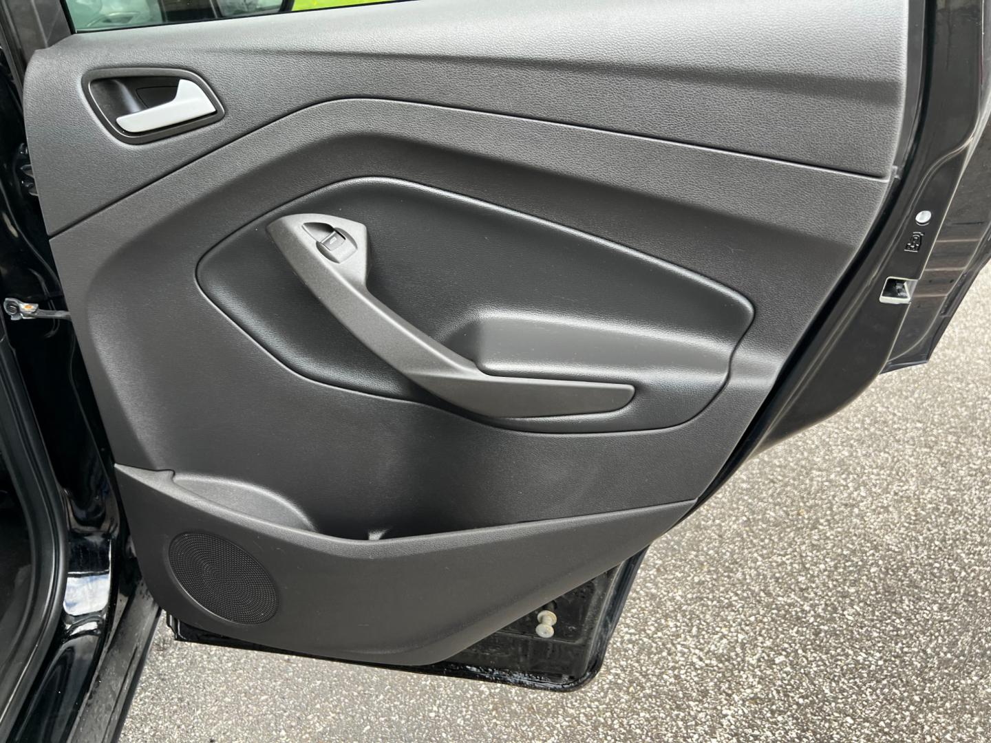 2018 Black /White Ford Escape SEL 4WD (1FMCU9HD1JU) with an 1.5L I4 DOHC 16V TURBO engine, 6A transmission, located at 547 E. Main St., Orwell, OH, 44076, (440) 437-5893, 41.535435, -80.847855 - Photo#43