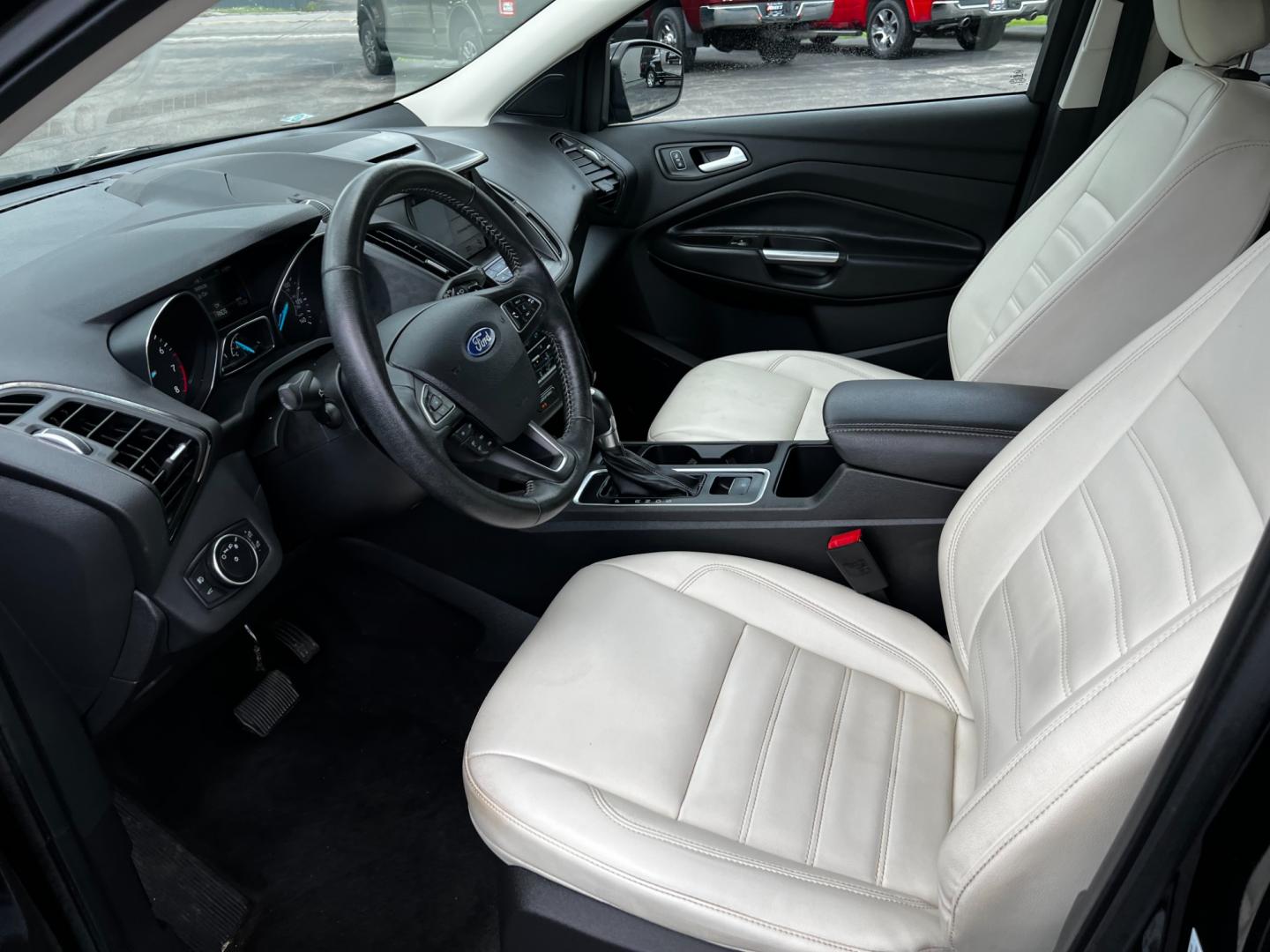 2018 Black /White Ford Escape SEL 4WD (1FMCU9HD1JU) with an 1.5L I4 DOHC 16V TURBO engine, 6A transmission, located at 547 E. Main St., Orwell, OH, 44076, (440) 437-5893, 41.535435, -80.847855 - Photo#17