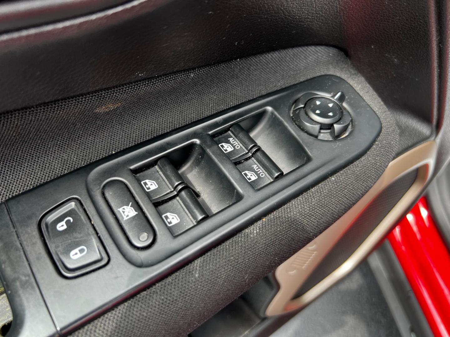 2017 Red /Black Jeep Renegade Latitude 4WD (ZACCJBBB8HP) with an 2.4L I4 DOHC 16V engine, 9-Speed Automatic transmission, located at 547 E. Main St., Orwell, OH, 44076, (440) 437-5893, 41.535435, -80.847855 - Photo#16