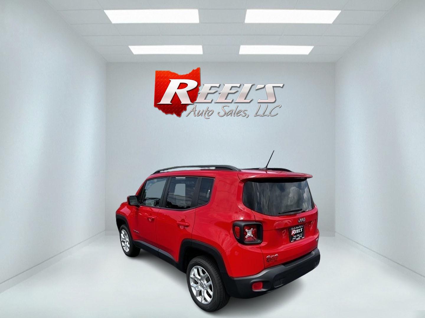 2017 Red /Black Jeep Renegade Latitude 4WD (ZACCJBBB8HP) with an 2.4L I4 DOHC 16V engine, 9-Speed Automatic transmission, located at 547 E. Main St., Orwell, OH, 44076, (440) 437-5893, 41.535435, -80.847855 - Photo#7