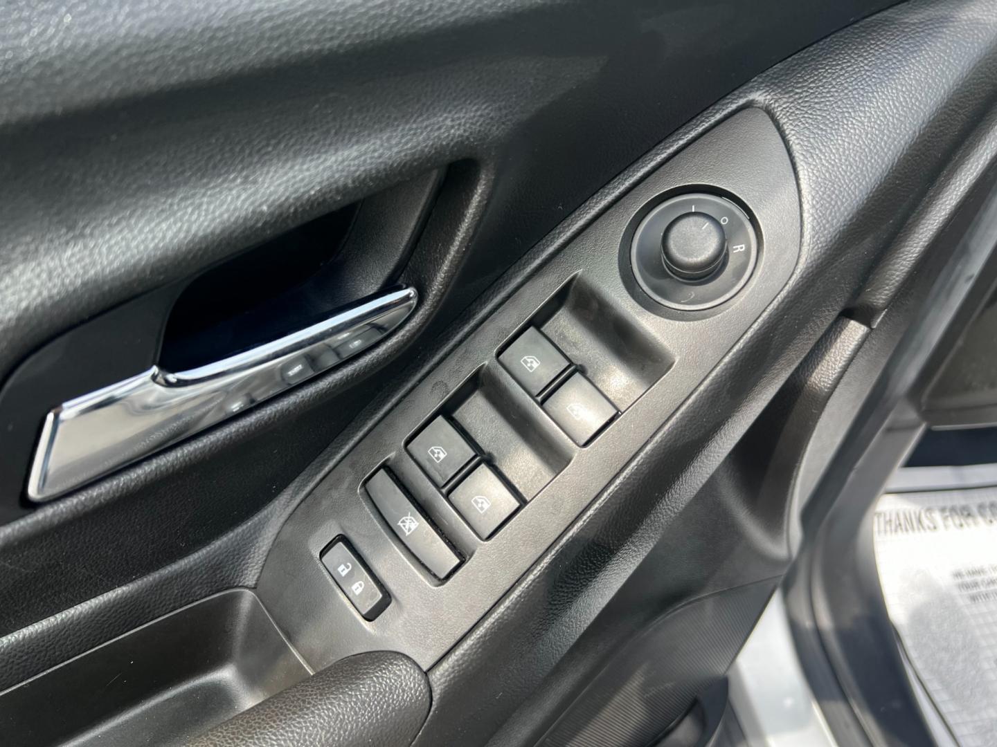 2016 Silver /Black Chevrolet Trax 1LT AWD (KL7CJPSB8GB) with an 1.4L I4 DOHC 16V TURBO engine, 6A transmission, located at 547 E. Main St., Orwell, OH, 44076, (440) 437-5893, 41.535435, -80.847855 - Photo#17