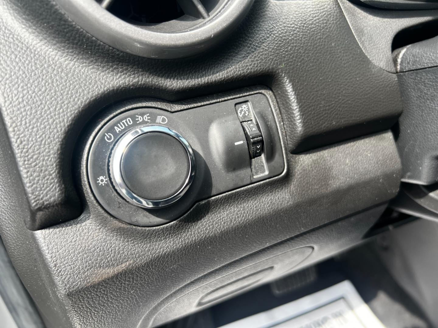 2016 Silver /Black Chevrolet Trax 1LT AWD (KL7CJPSB8GB) with an 1.4L I4 DOHC 16V TURBO engine, 6A transmission, located at 547 E. Main St., Orwell, OH, 44076, (440) 437-5893, 41.535435, -80.847855 - Photo#19