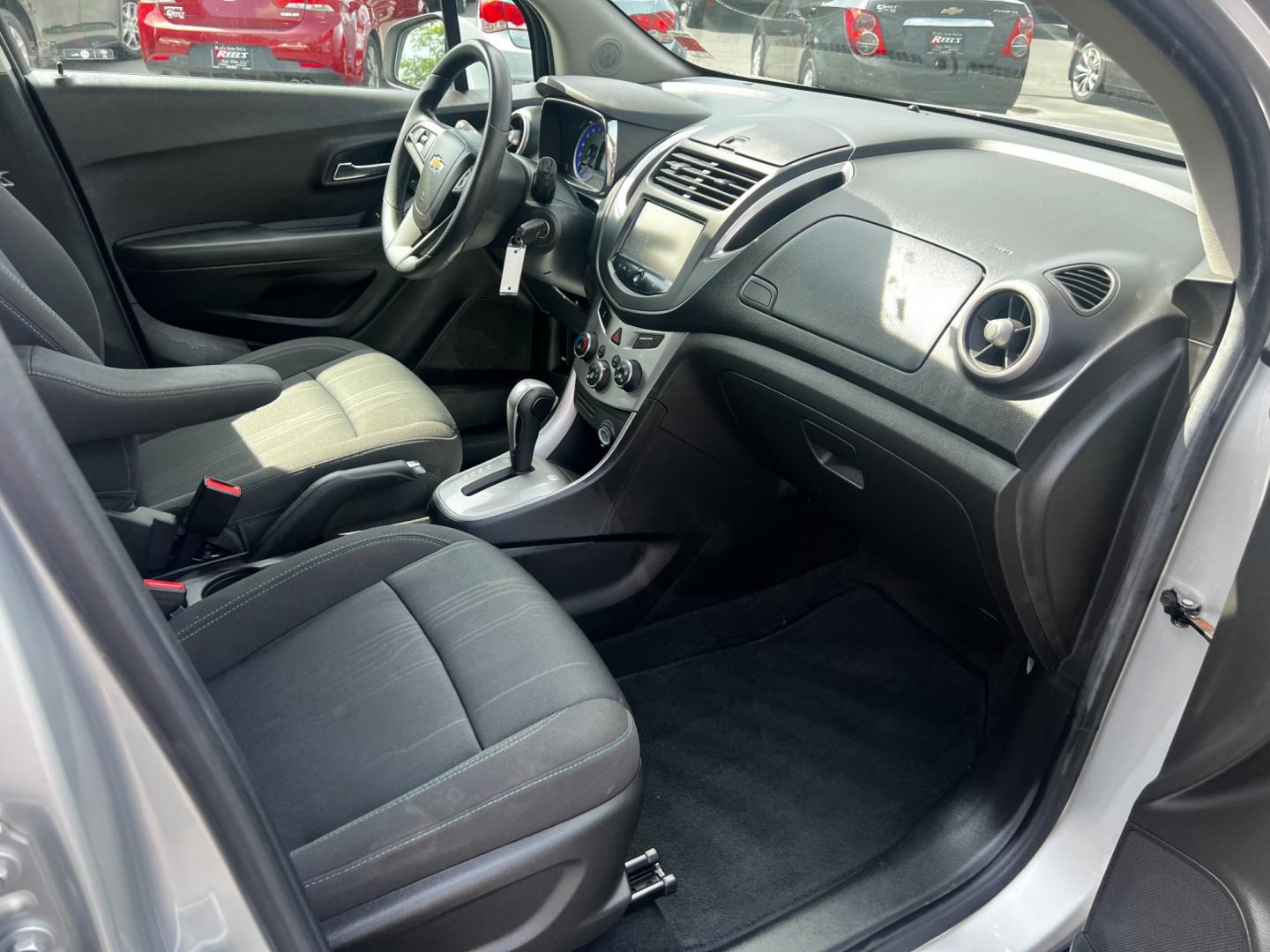 2016 Silver /Black Chevrolet Trax 1LT AWD (KL7CJPSB8GB) with an 1.4L I4 DOHC 16V TURBO engine, 6A transmission, located at 547 E. Main St., Orwell, OH, 44076, (440) 437-5893, 41.535435, -80.847855 - Photo#36